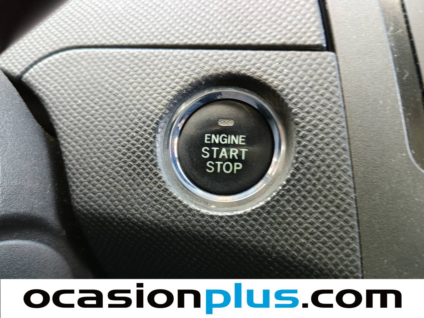 Equipamiento del Toyota Yaris Toyota Yaris 1.3 VVT-i Sol (87 CV)