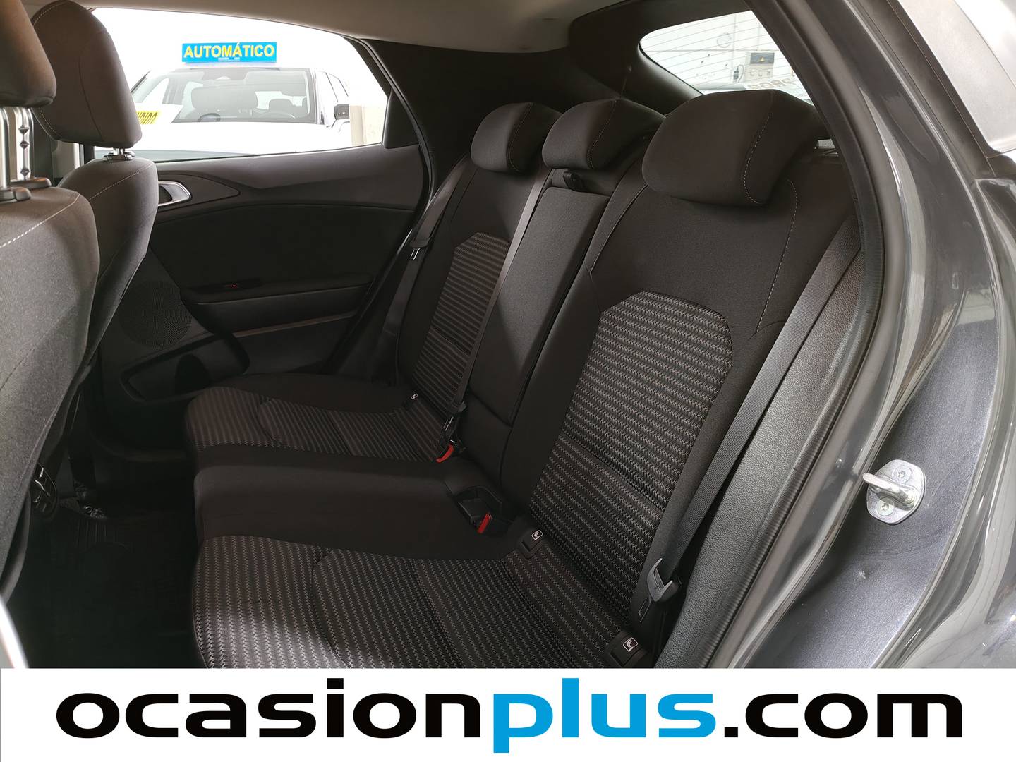 Foto asientos traseros KIA XCeed KIA XCeed 1.0 T-GDi Drive (100 CV)