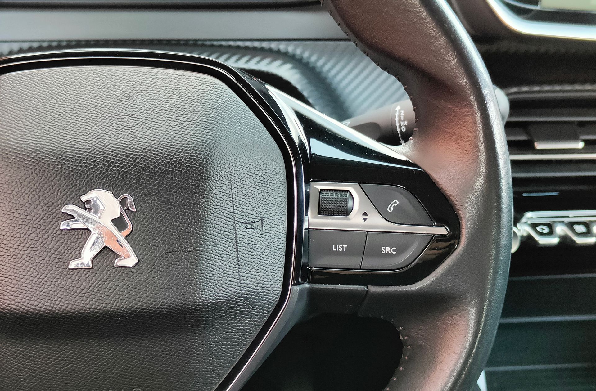 Peugeot 208 BlueHDi 100 Active Pack - foto 26