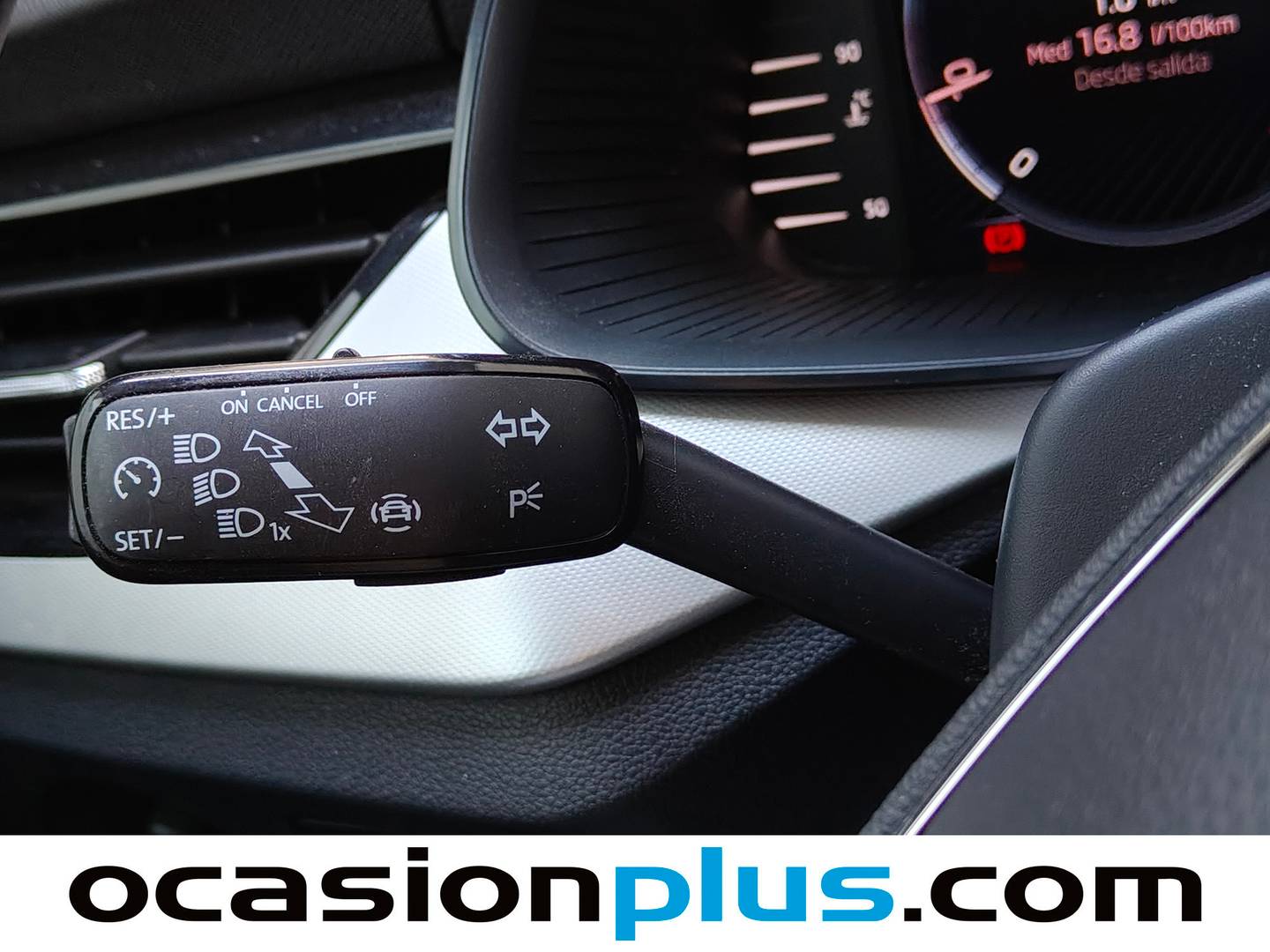 Skoda Kamiq Skoda Kamiq 1.0 TSI Emotion (110 CV) seminuevo