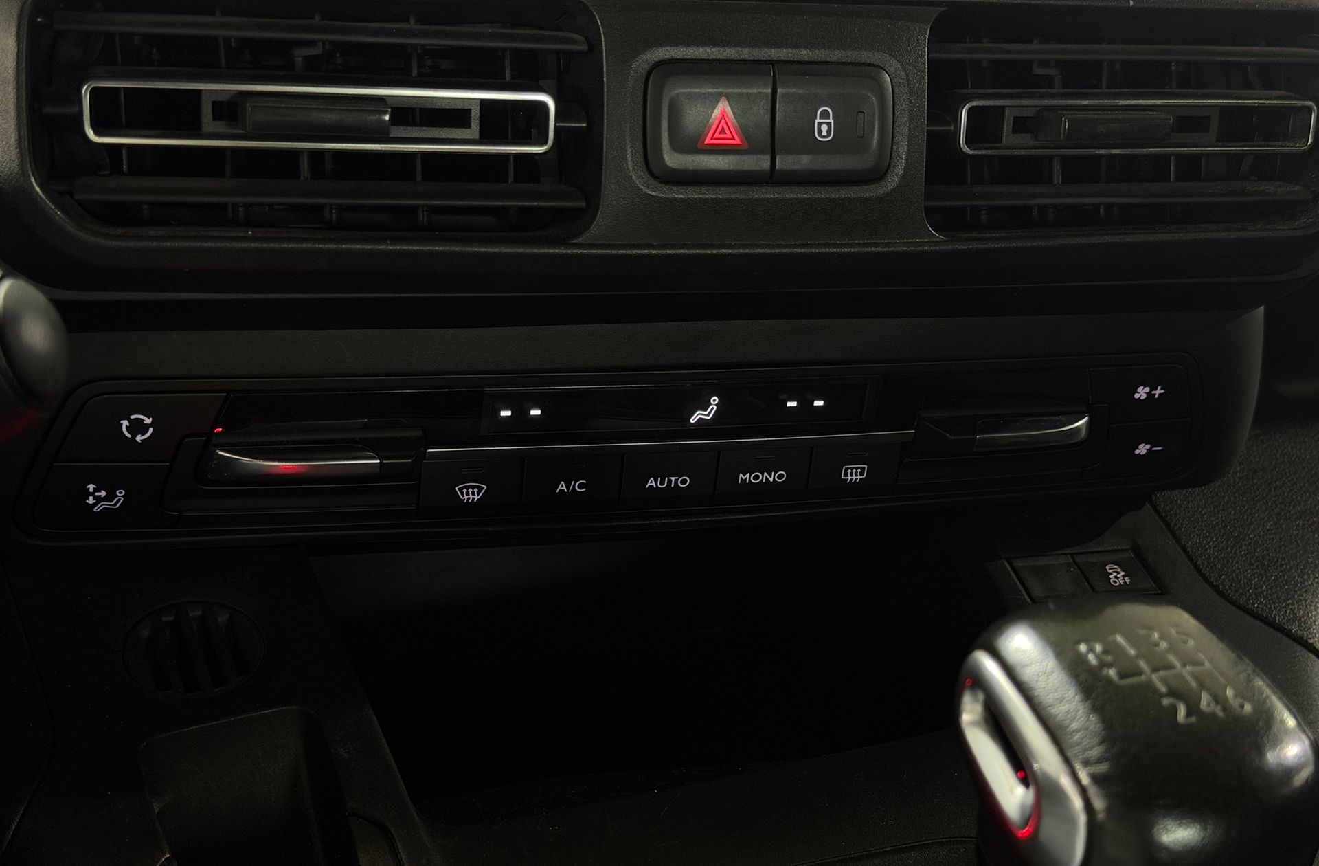 Peugeot Rifter BlueHDi 130 Allure Standard - foto 28
