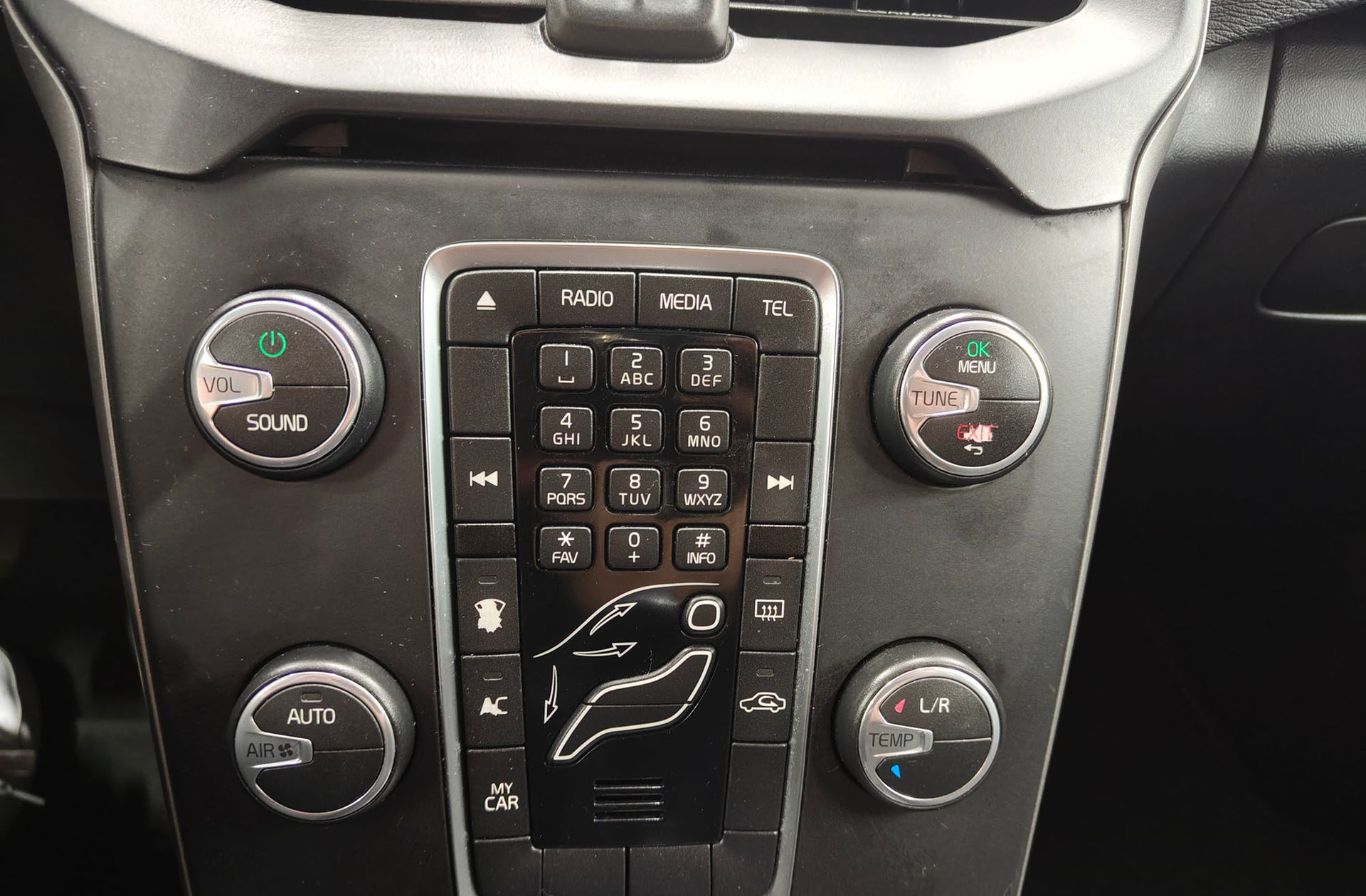Volvo V40 D2 Kinetic - foto 27