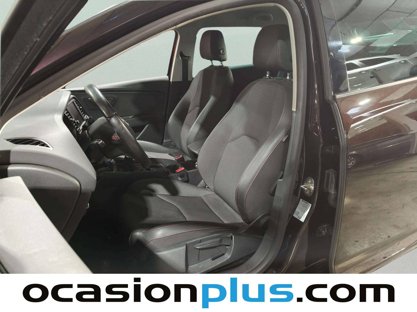 Foto asientos delanteros Seat León Seat León ST ST 1.4 TSI S&S FR Advanced (125 CV)