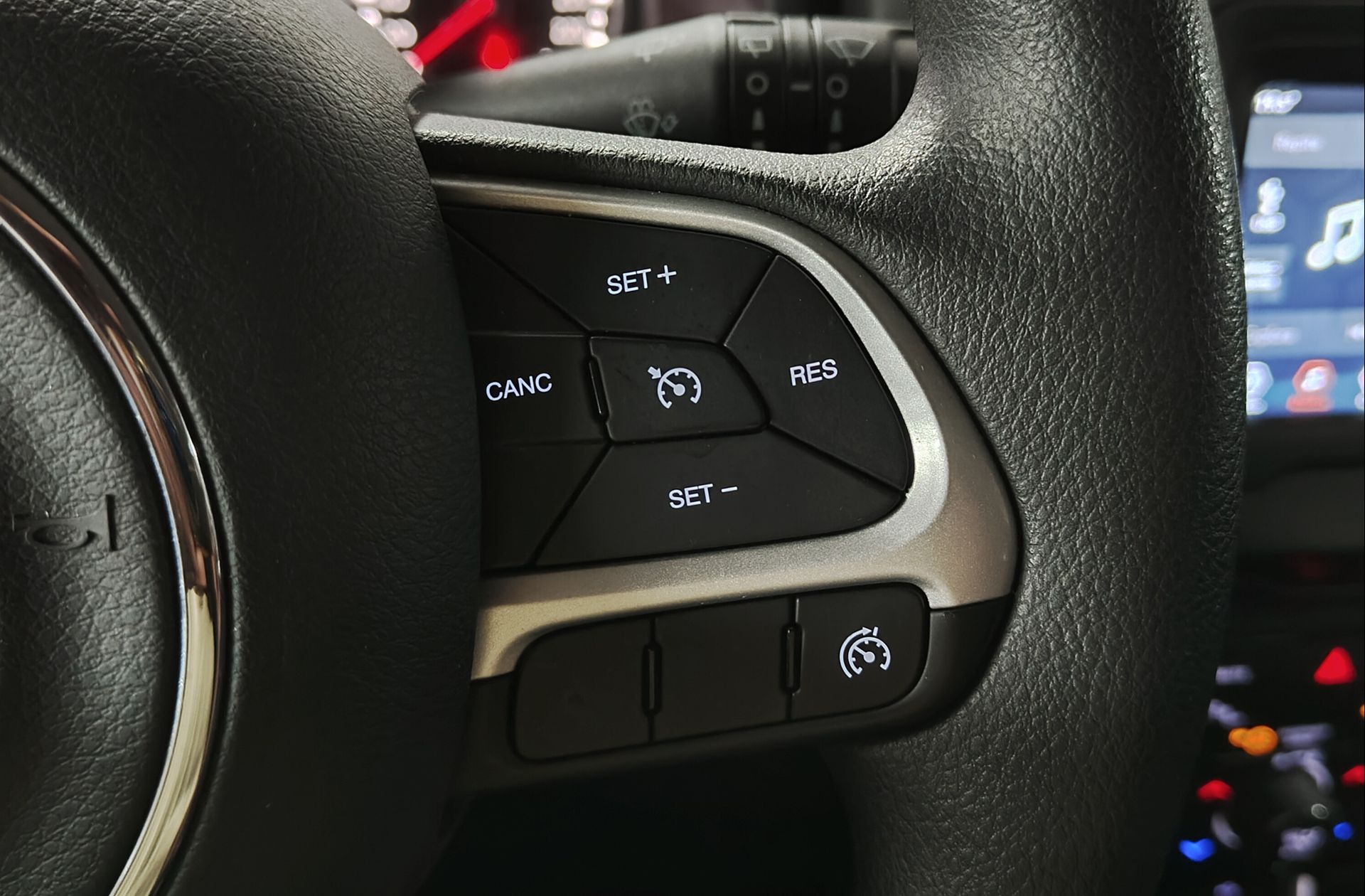 Jeep Renegade 1.0G Longitude 4x2 - foto 23