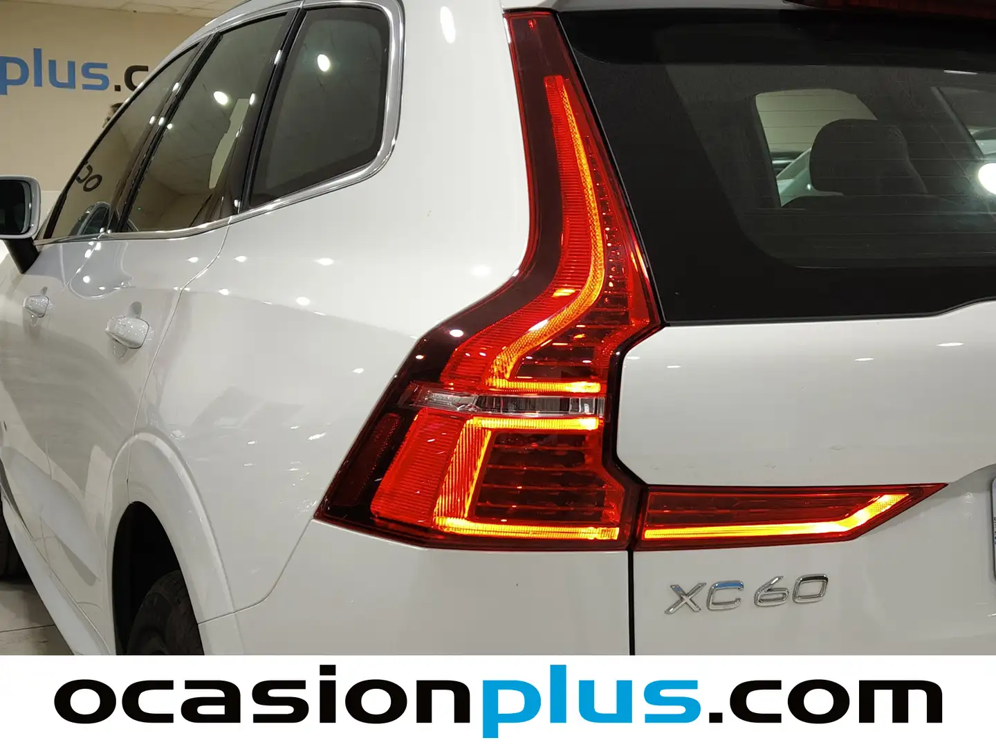 Foto Volvo XC60 Volvo XC60 B4 D Core Auto (197 CV)