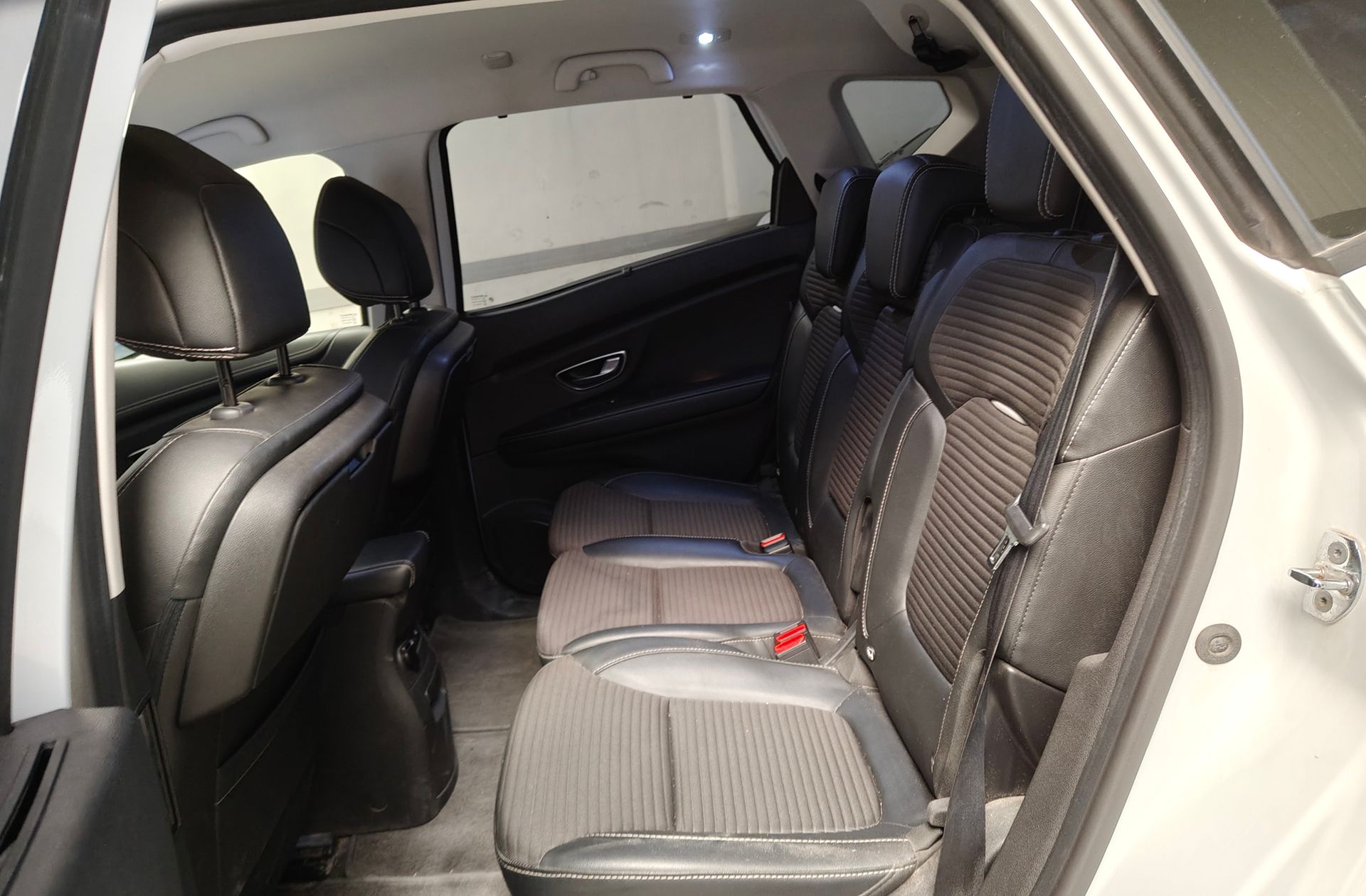Renault Scénic Zen Energy dCi - foto 13