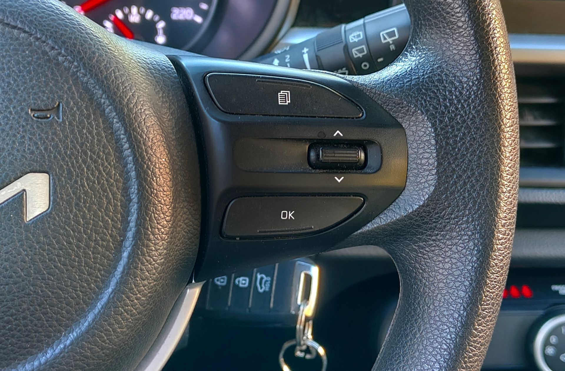 Kia Picanto 1.0 DPi Concept Pack Comfort - foto 24