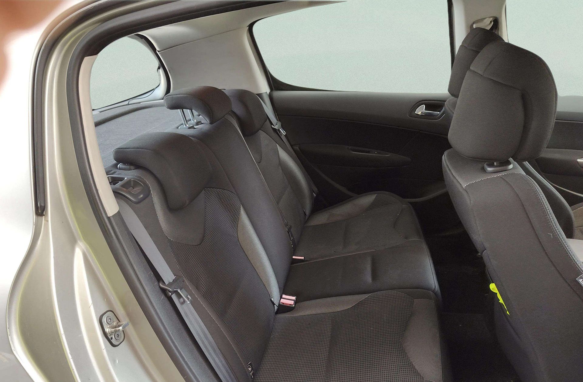 Peugeot 308 1.6 HDi FAP Sport - foto 13