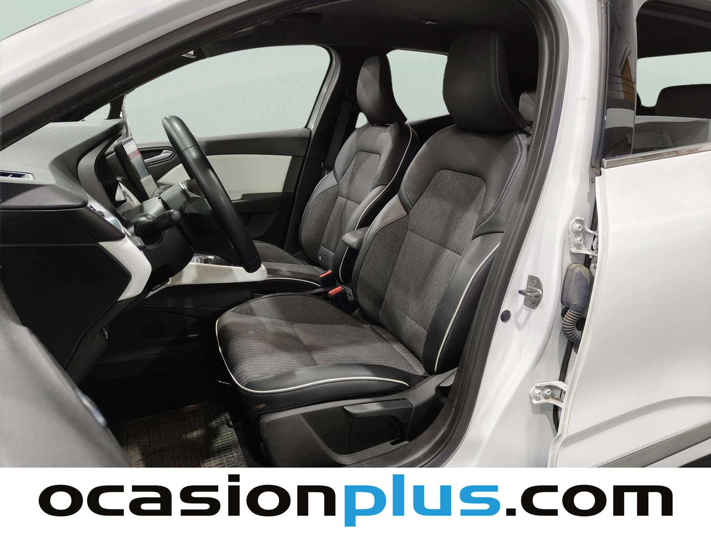 Foto asientos delanteros Renault Clio Renault Clio Techno TCe  (100 CV) GLP