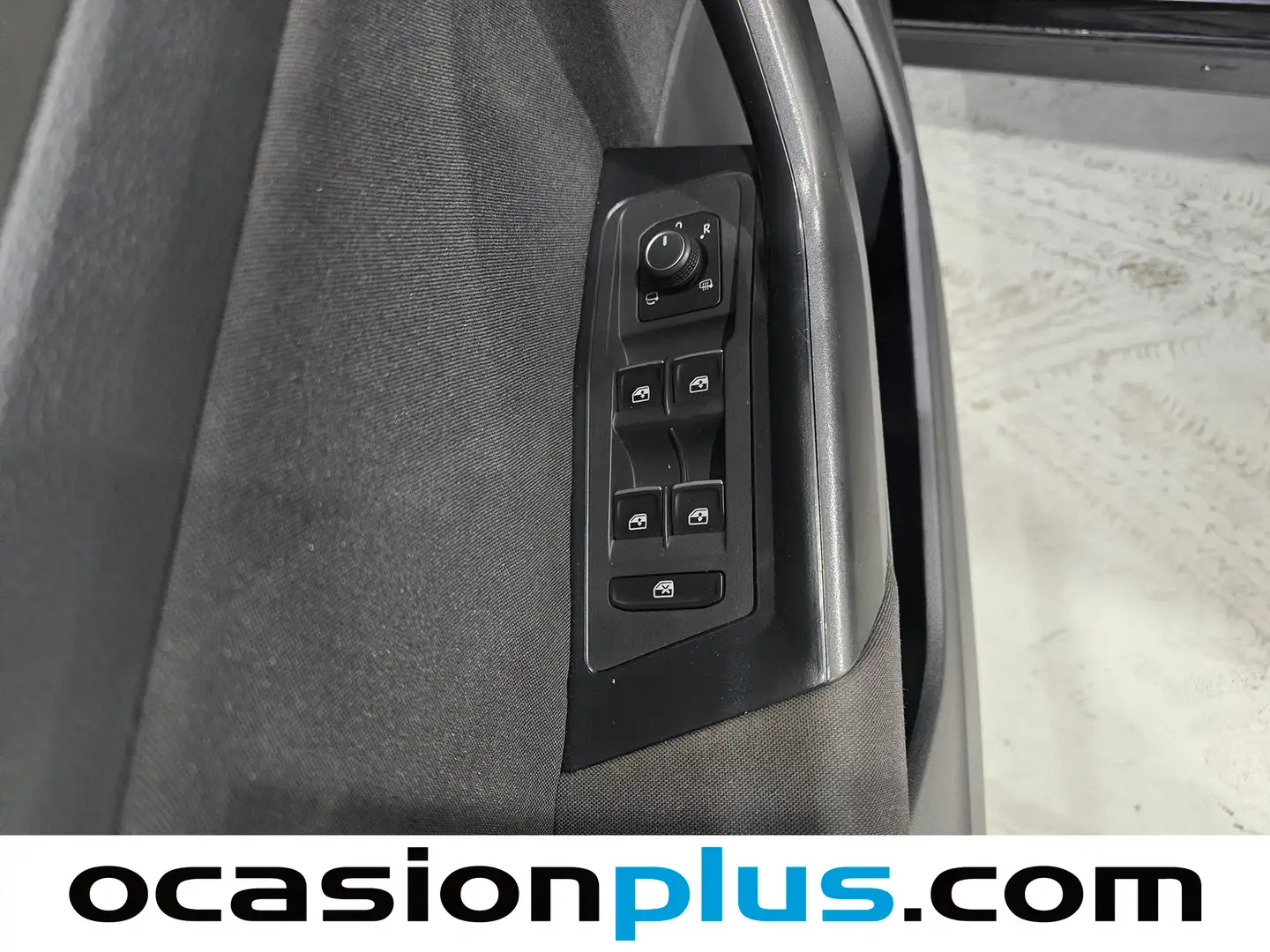 Foto Volkswagen T-Roc Volkswagen T-Roc Advance R-Line 1.0 TSI (110 CV)