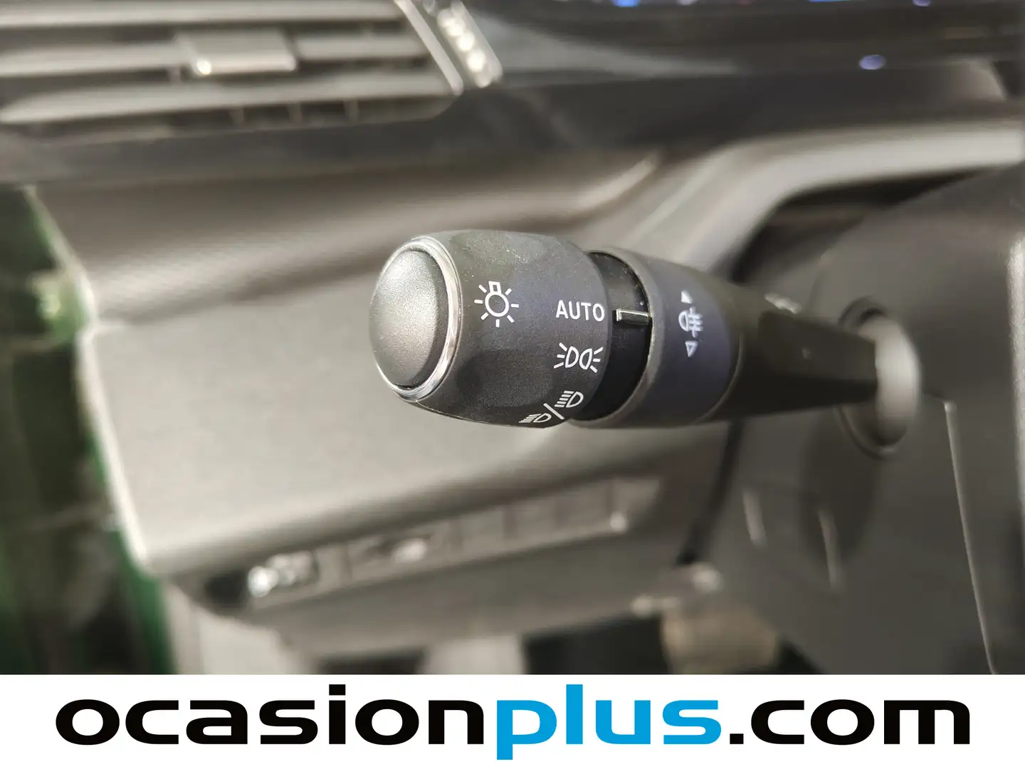 Foto Peugeot 308 Peugeot 308 PureTech 130 S&S Active Pack EAT8 (130 CV)