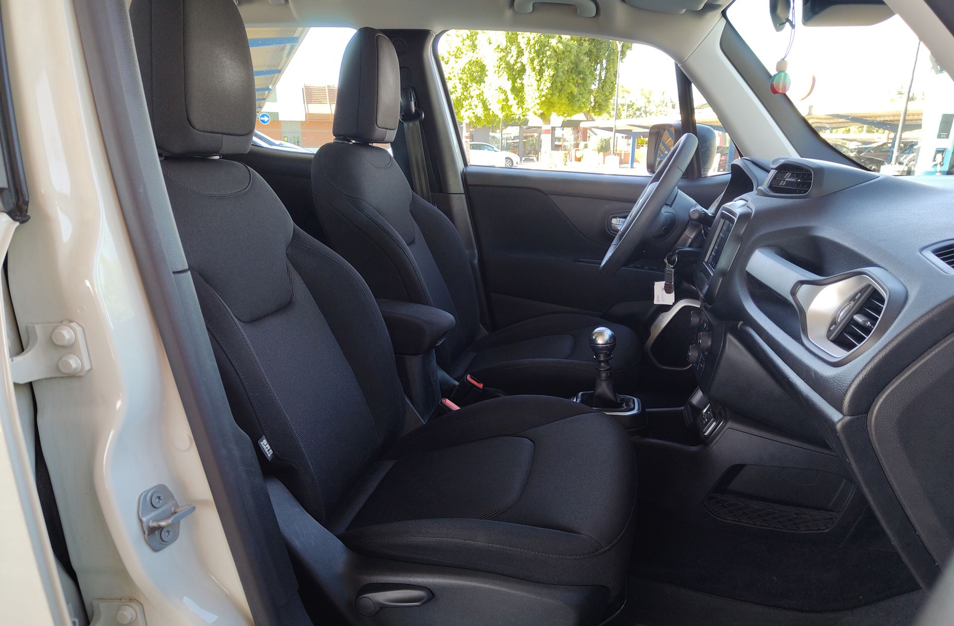 Jeep Renegade 1.0G Sport Plus 4x2 - foto 13