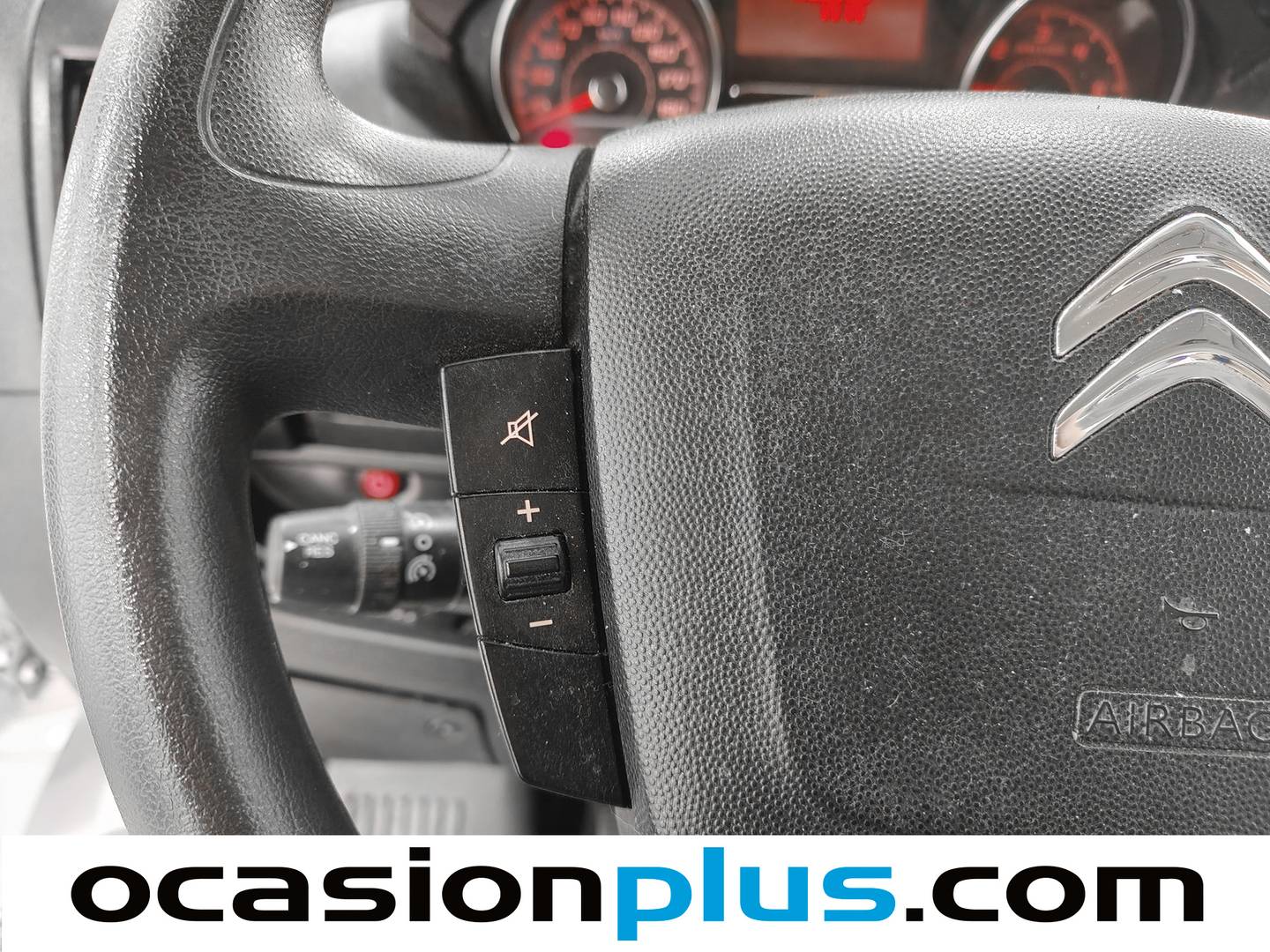 Challenger V114 Challenger V114 VIP (140 CV) 2 Plazas seminuevo