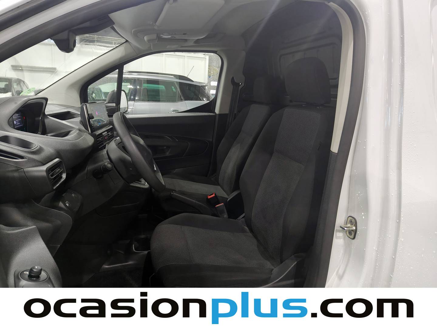 Foto asientos delanteros Peugeot Partner Peugeot Partner Furgon BlueHDi 100 Standard 600kg (102 CV)