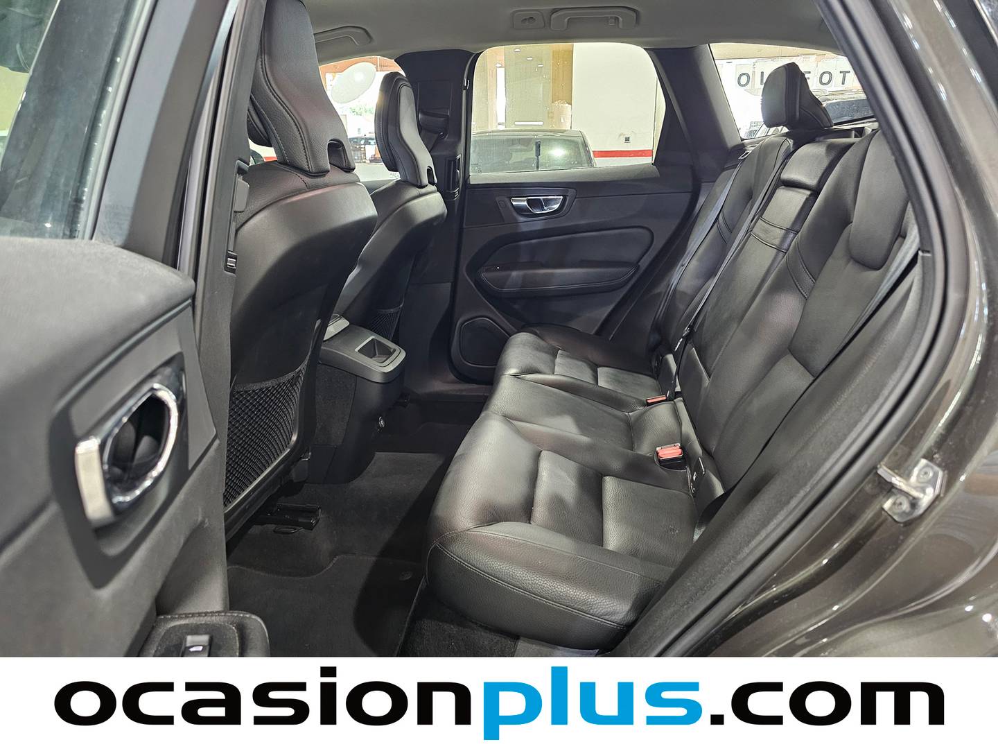 Foto asientos traseros Volvo XC60 Volvo XC60 D4 Business Plus AWD Auto (197 CV)