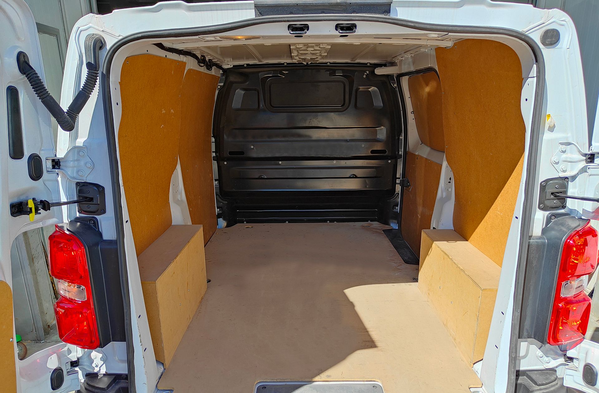 Opel Vivaro Furgon BlueHDi 120 - foto 13