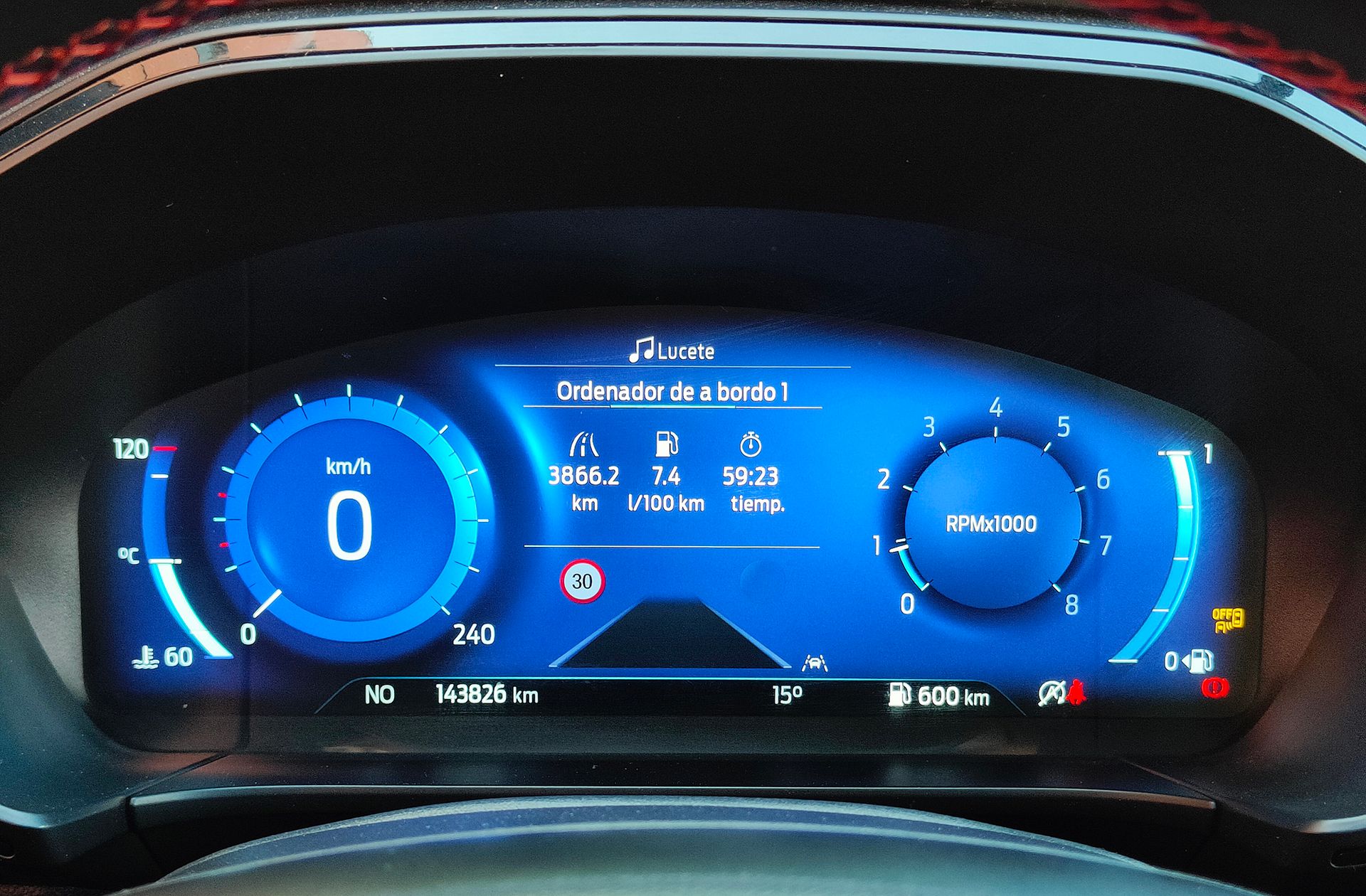 Ford Kuga 1.5T EcoBoost ST-Line X 4x2 - foto 32