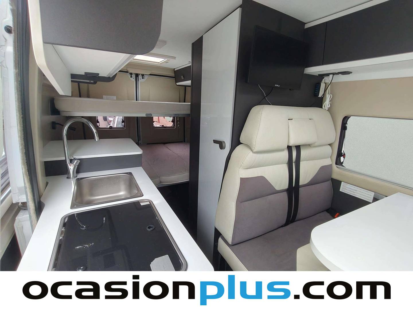 McLouis Menfys 3 McLouis Menfys 3 Maxi (140 CV) 4 PLAZAS km 0