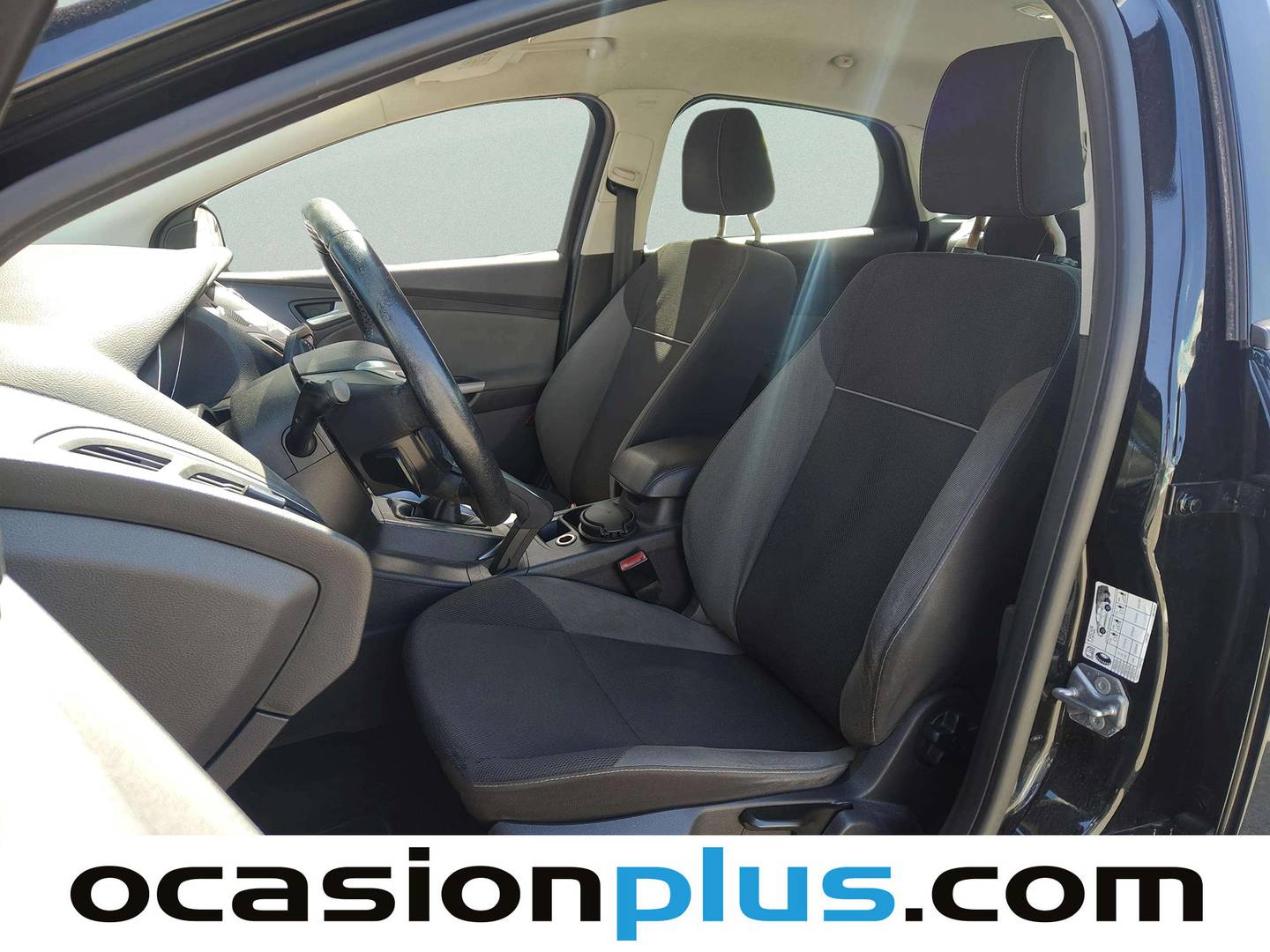 Foto asientos delanteros Ford Focus Ford Focus 1.6 TI-VCT Trend (105 CV)