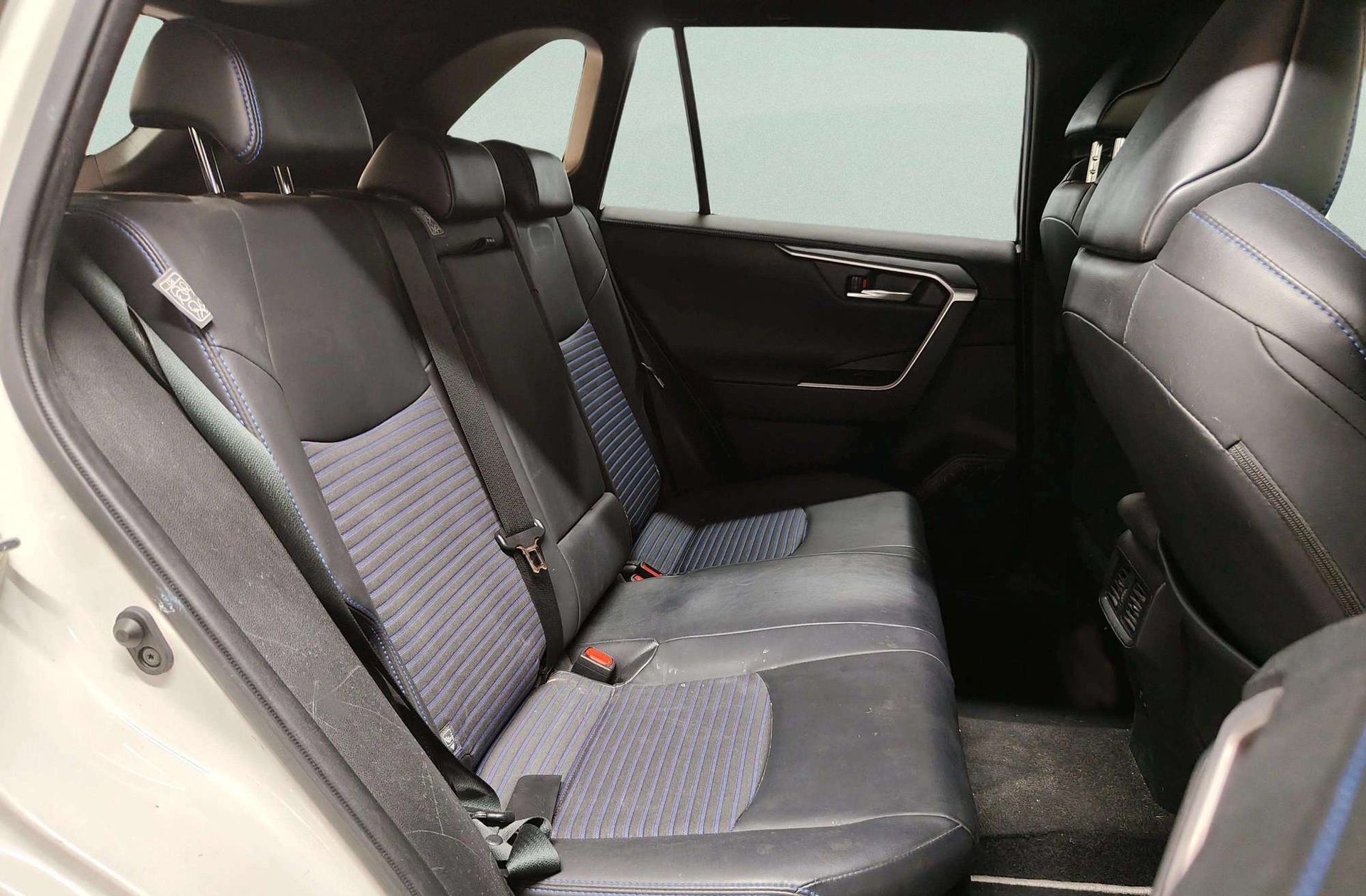 Toyota RAV4 2.5 hybrid 220H Style e-CVT - foto 19