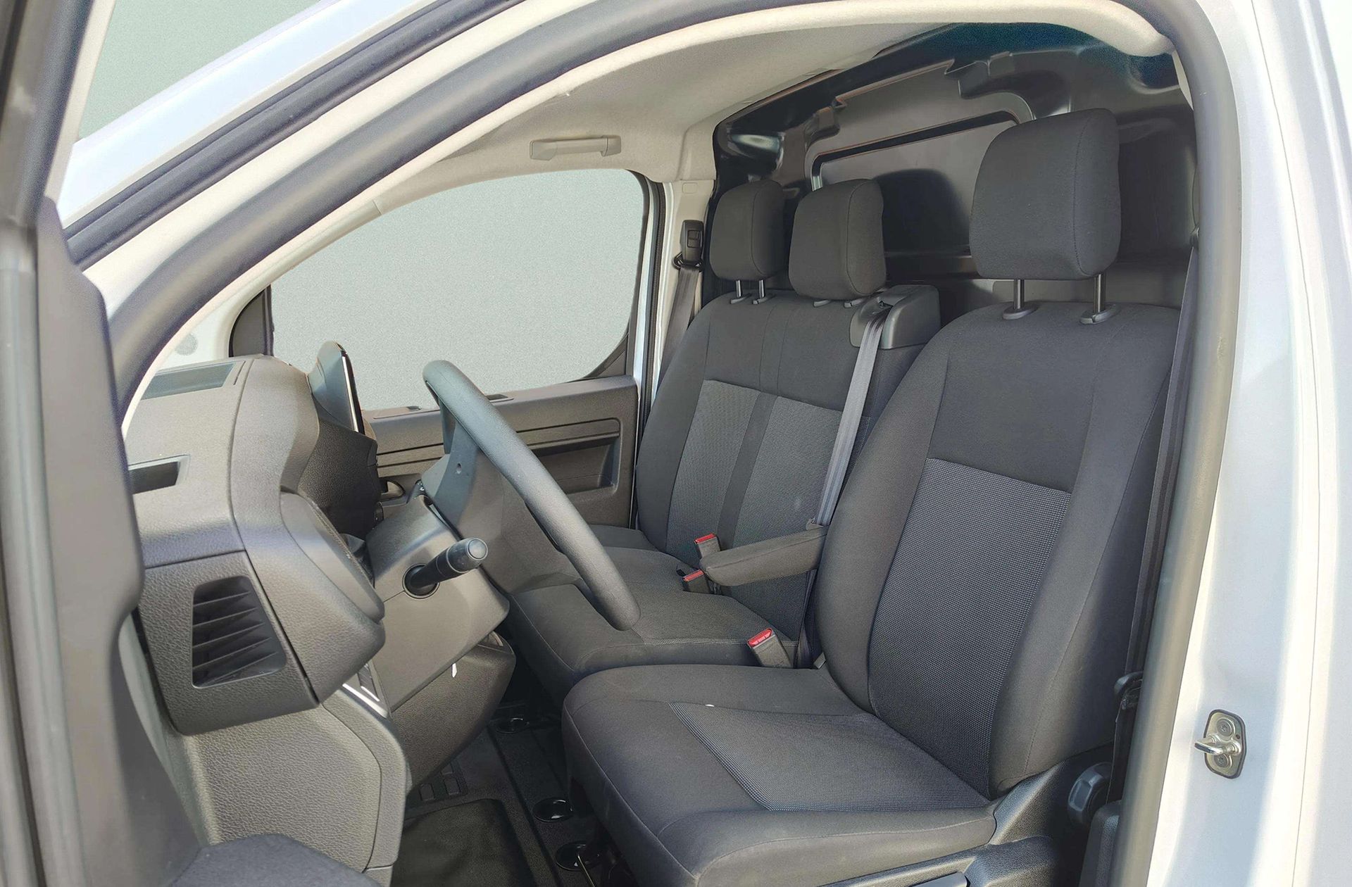 Opel Vivaro Furgon BlueHDi 120 - foto 10