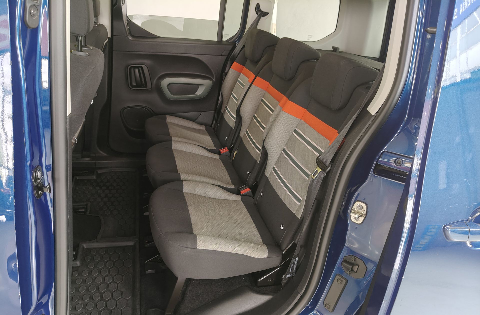 Citroën Berlingo BlueHDi 100 Talla M Shine - foto 12