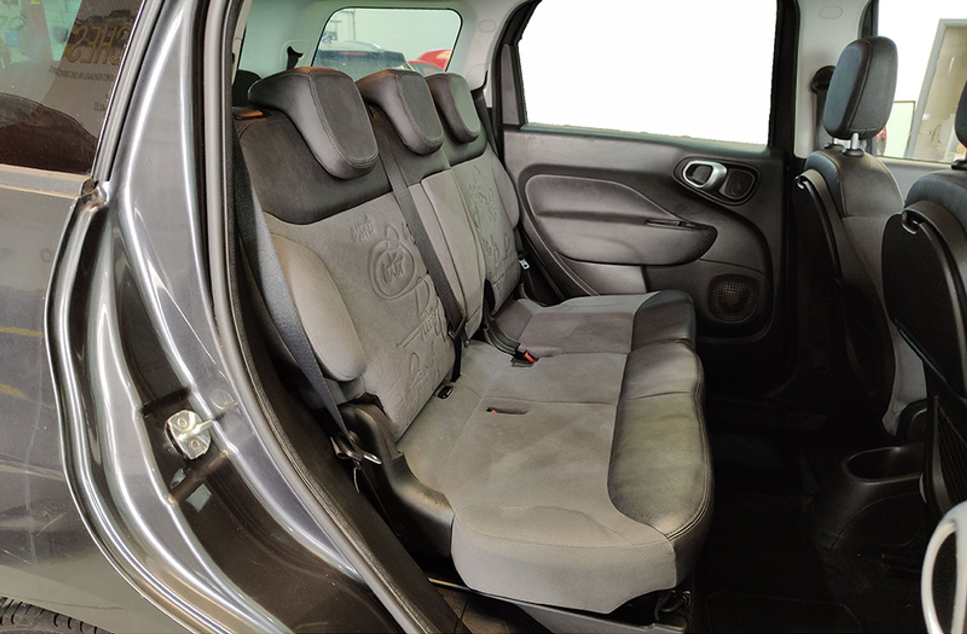Fiat 500L 1.6 16v MultiJet II Living 7 plazas - foto 15