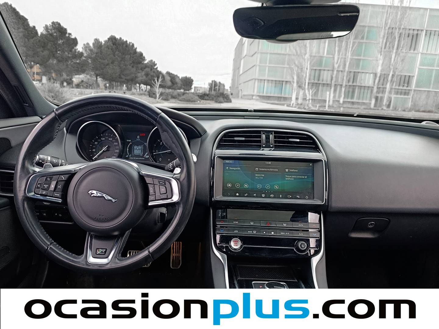 Foto Jaguar XE Jaguar XE 2.0 Diesel R-Sport RWD Auto (180 CV)