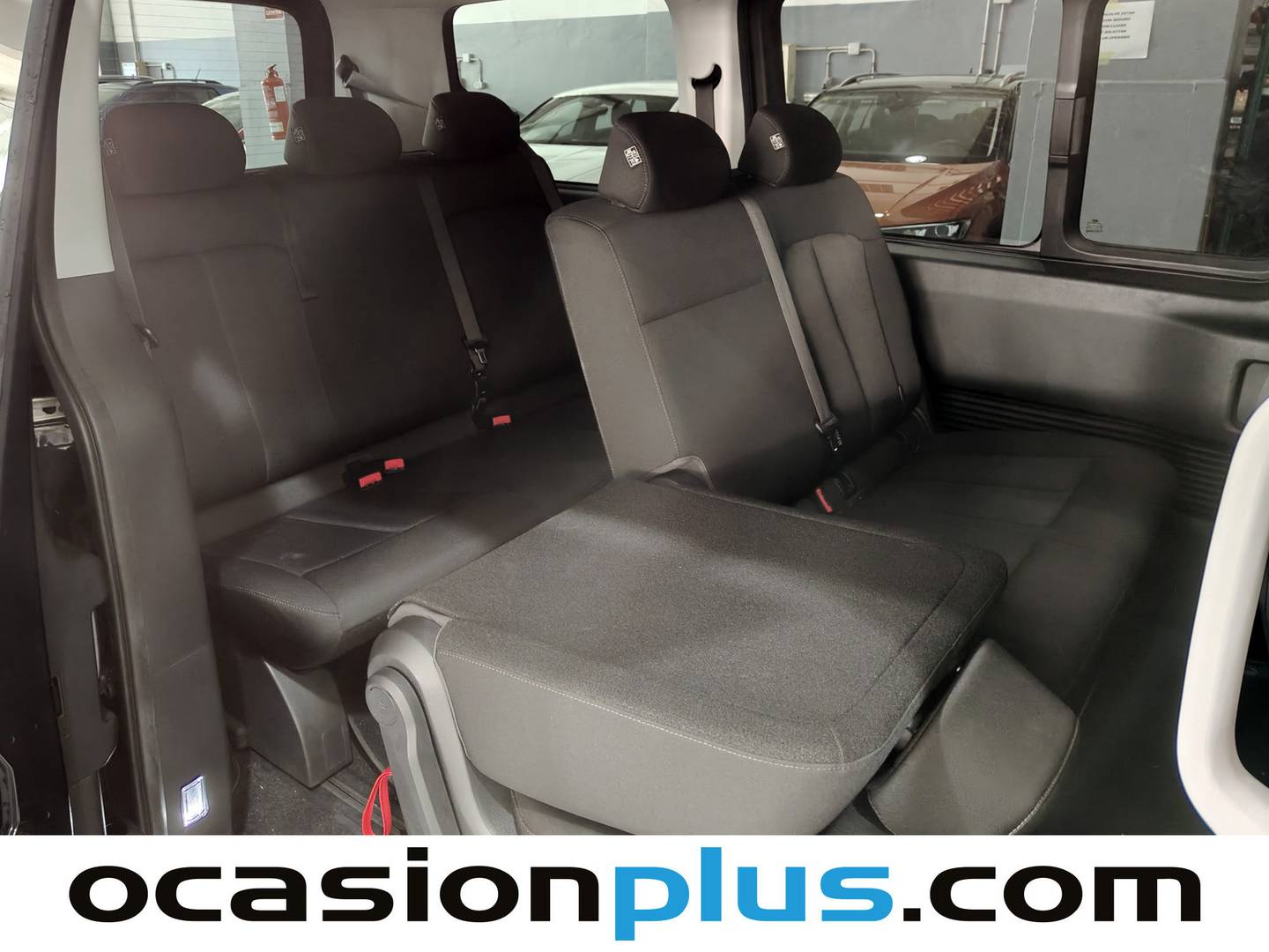 Foto Hyundai Staria Hyundai Staria 2.2 CRDI Maxx 9S  (177 CV) 9 Plazas