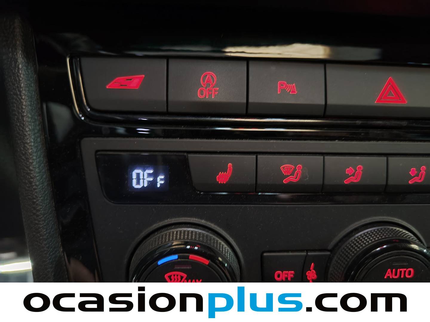 Equipamiento del Seat León Seat León ST 2.0 TSI S&S Cupra DSG (290 CV)