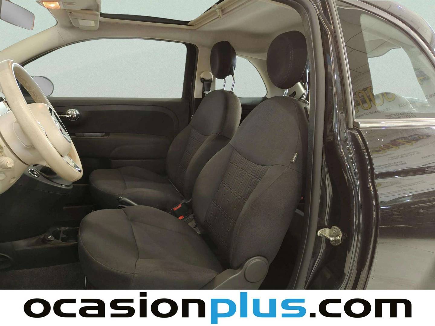 Foto asientos delanteros Fiat 500 Fiat 500 1.0 Hybrid Dolcevita (70 CV)