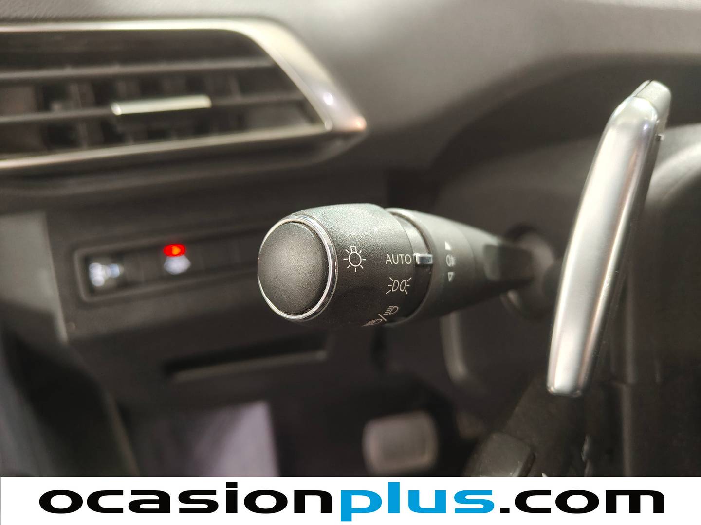 Foto Peugeot 5008 Peugeot 5008 PureTech 130 S&S Allure Pack EAT8 (130 CV) 7 Plazas