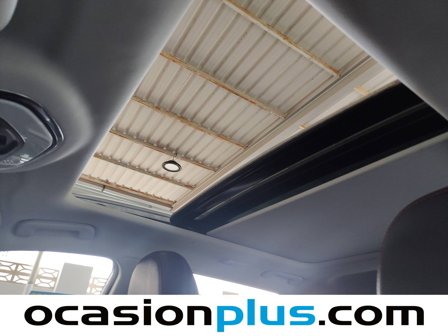 Extras y acabados del SWM G01 SWM G01 1.5T Luxury (131 CV)
