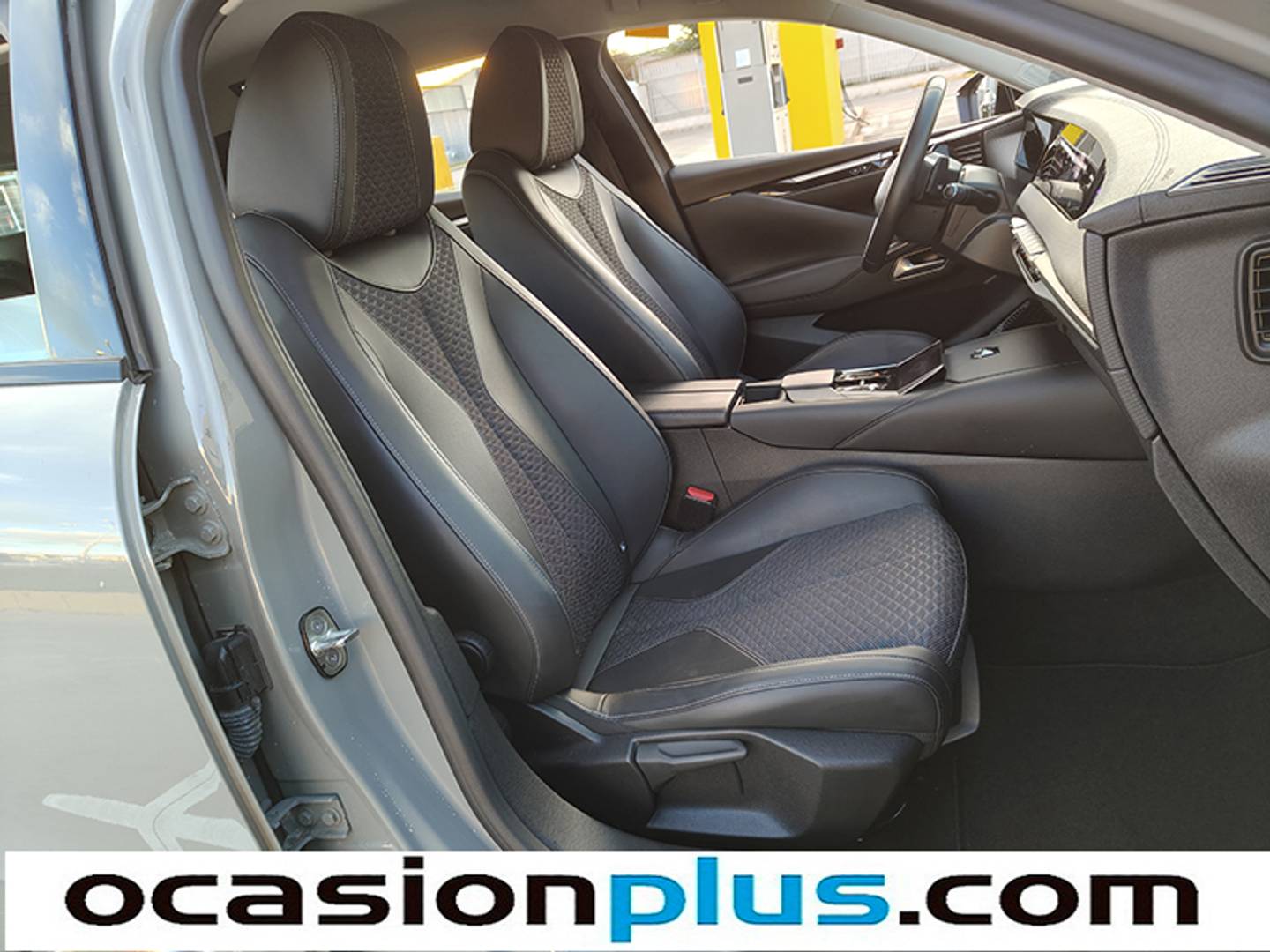 Foto DS DS 4 DS DS4 BlueHDi 130 Trocadero Auto (130 CV)