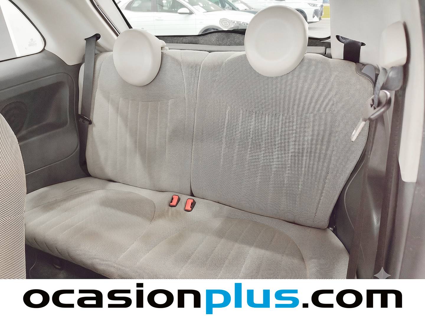 Foto asientos traseros Fiat 500 Fiat 500 1.2 8v Lounge (69 CV)