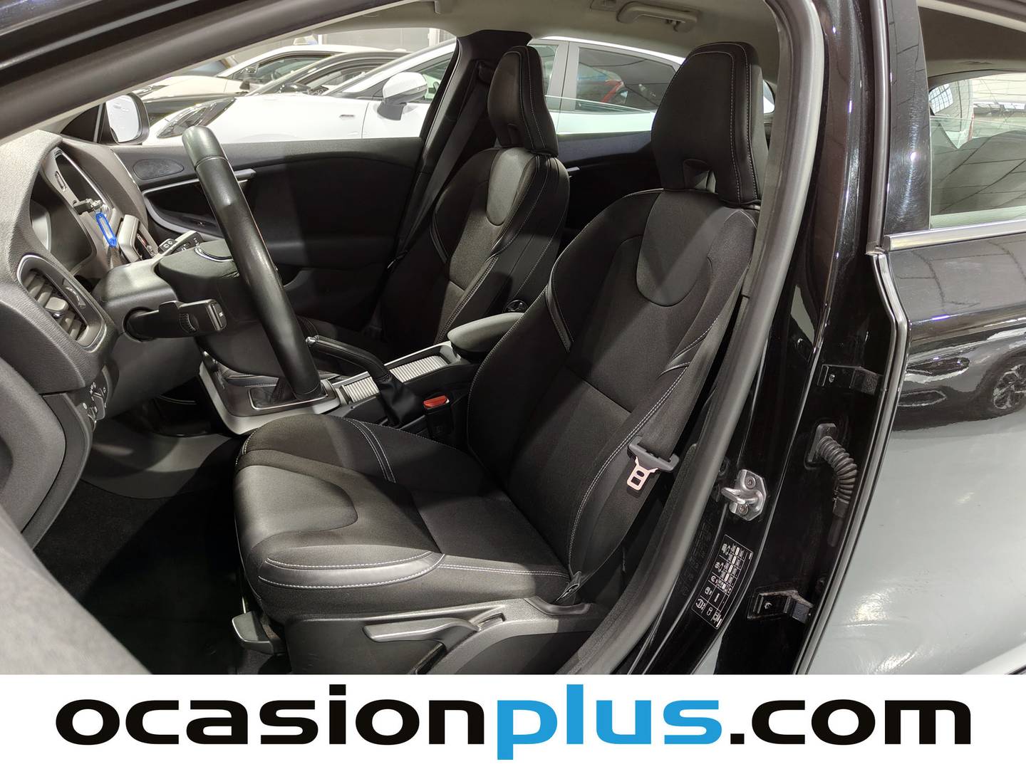 Foto Volvo V40 Volvo V40 D2 Momentum (120 CV)