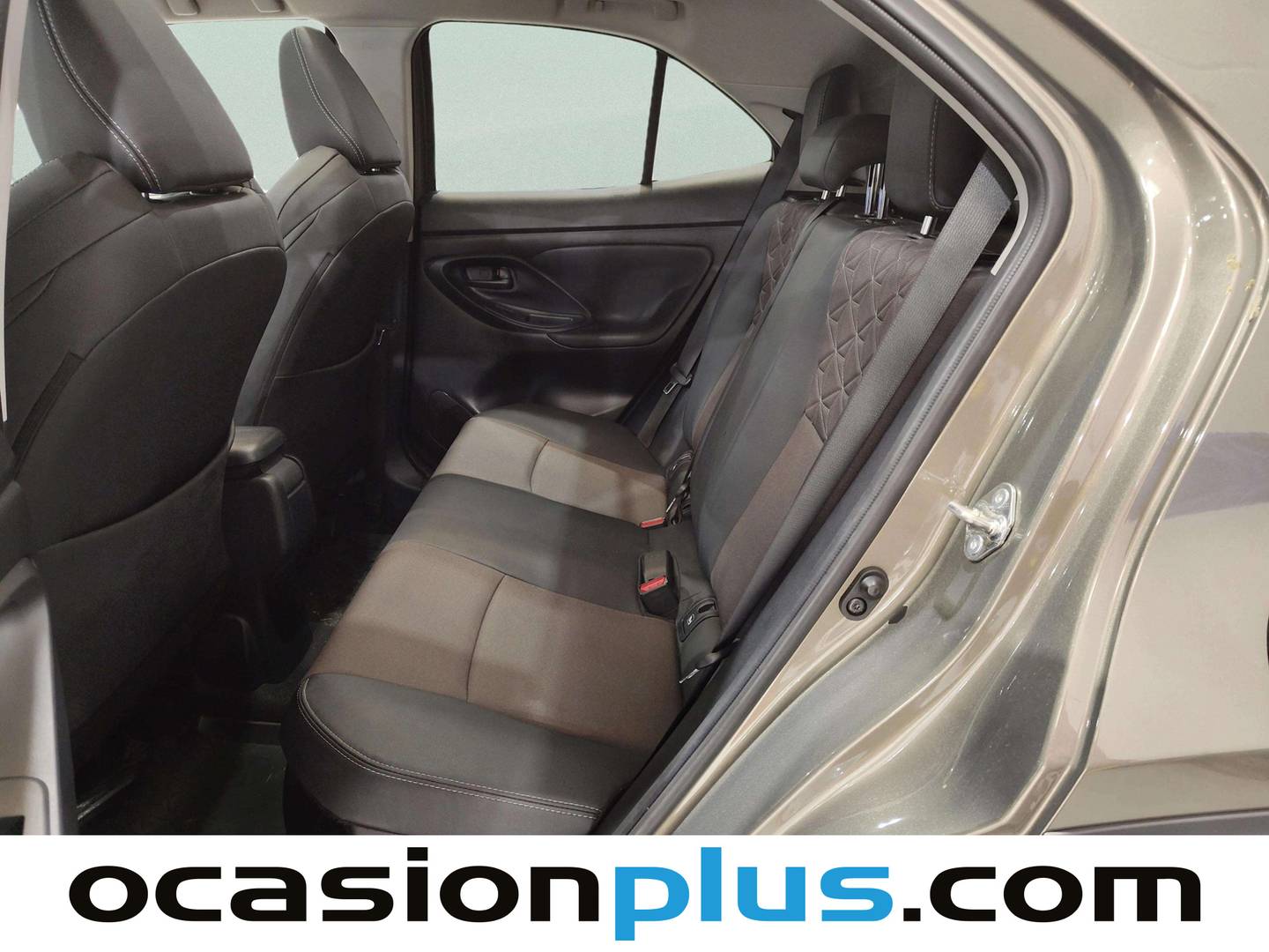 Foto asientos traseros Toyota Yaris Cross Toyota Yaris Cross 130H Style (130 CV)