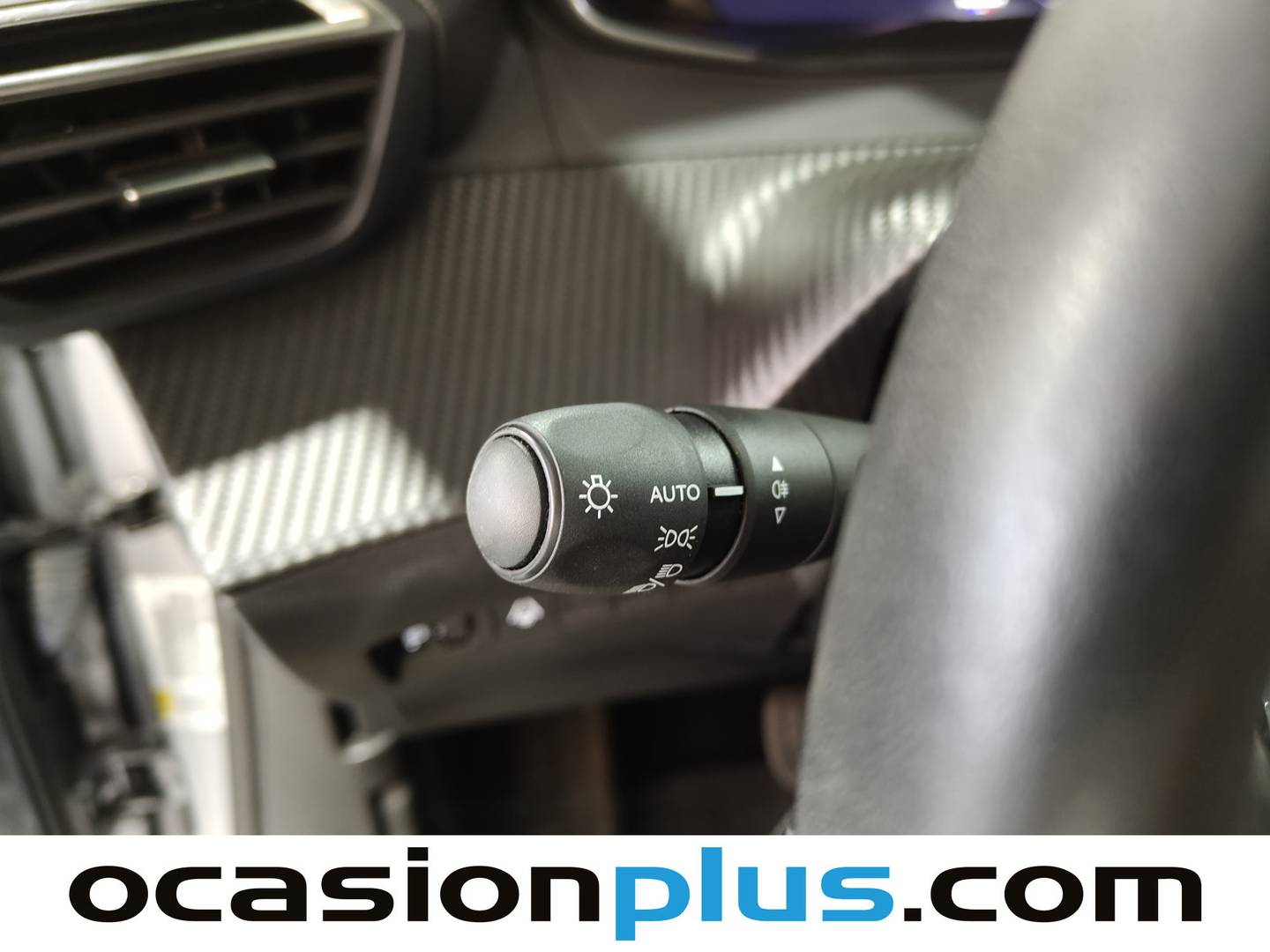 Peugeot 2008 Peugeot 2008 Allure Hybrid eDCS6 (145 CV) 145cv