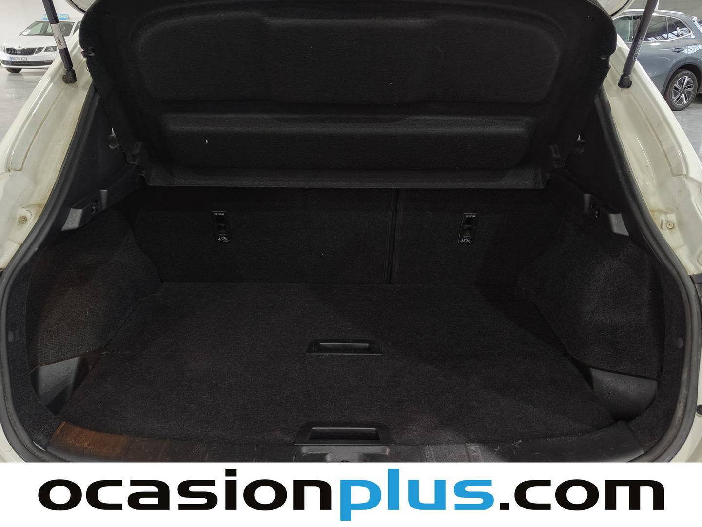 Fotos maletero Nissan QASHQAI Nissan Qashqai 1.6 dCi N-Connecta 4x2 (130 CV)