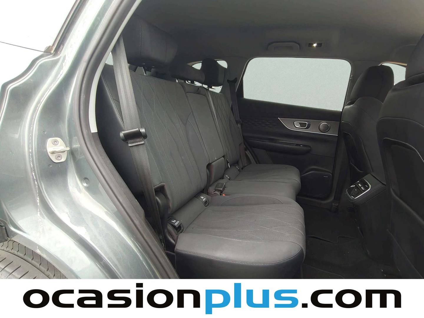 Foto asientos traseros EBRO S800 EBRO S800 1.6 TGDI Premium DCT (147 CV) 7 Plazas