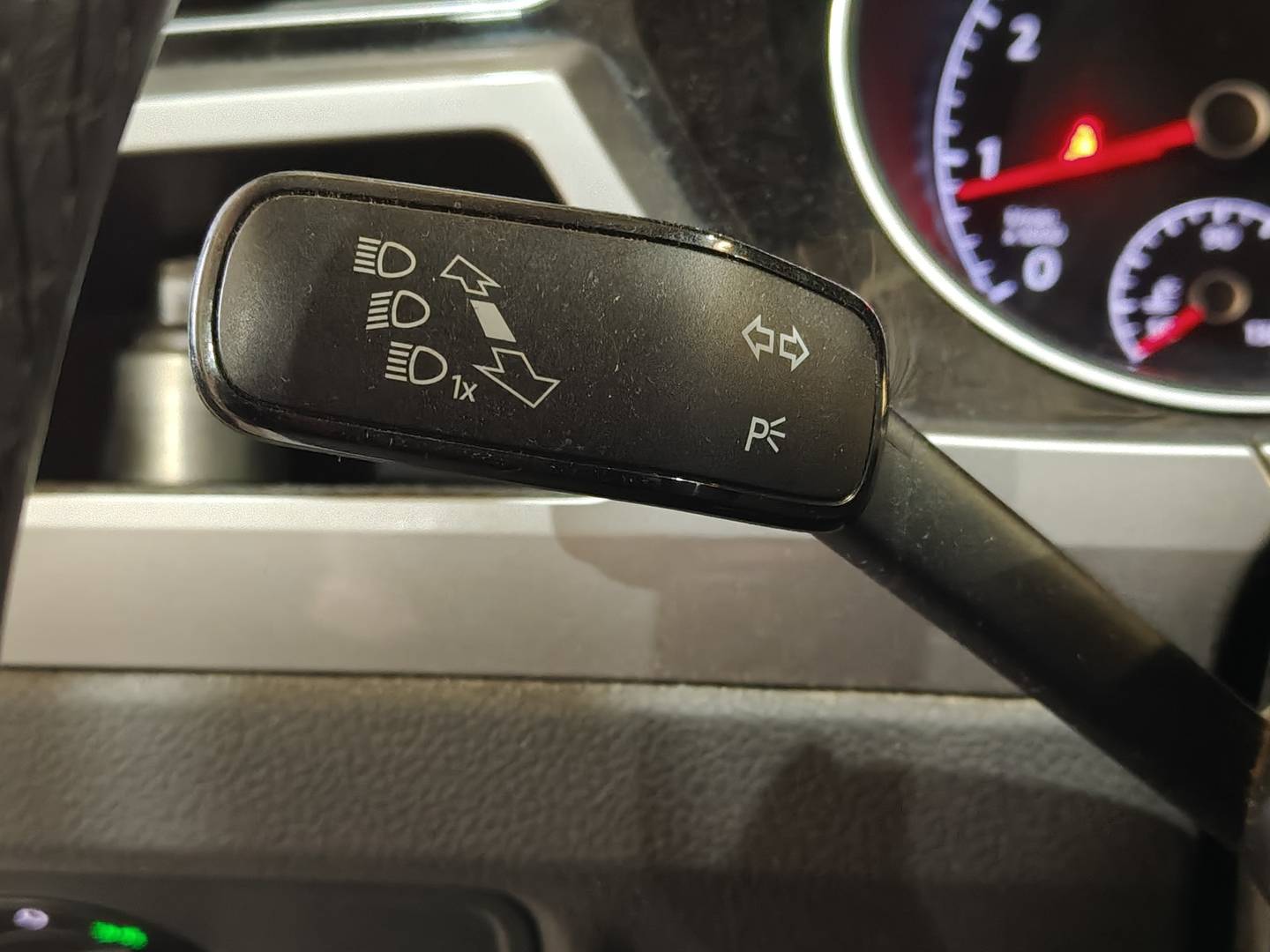 Foto Volkswagen Touran Volkswagen Touran Business 1.2 TSI (110 CV) 7 Plazas