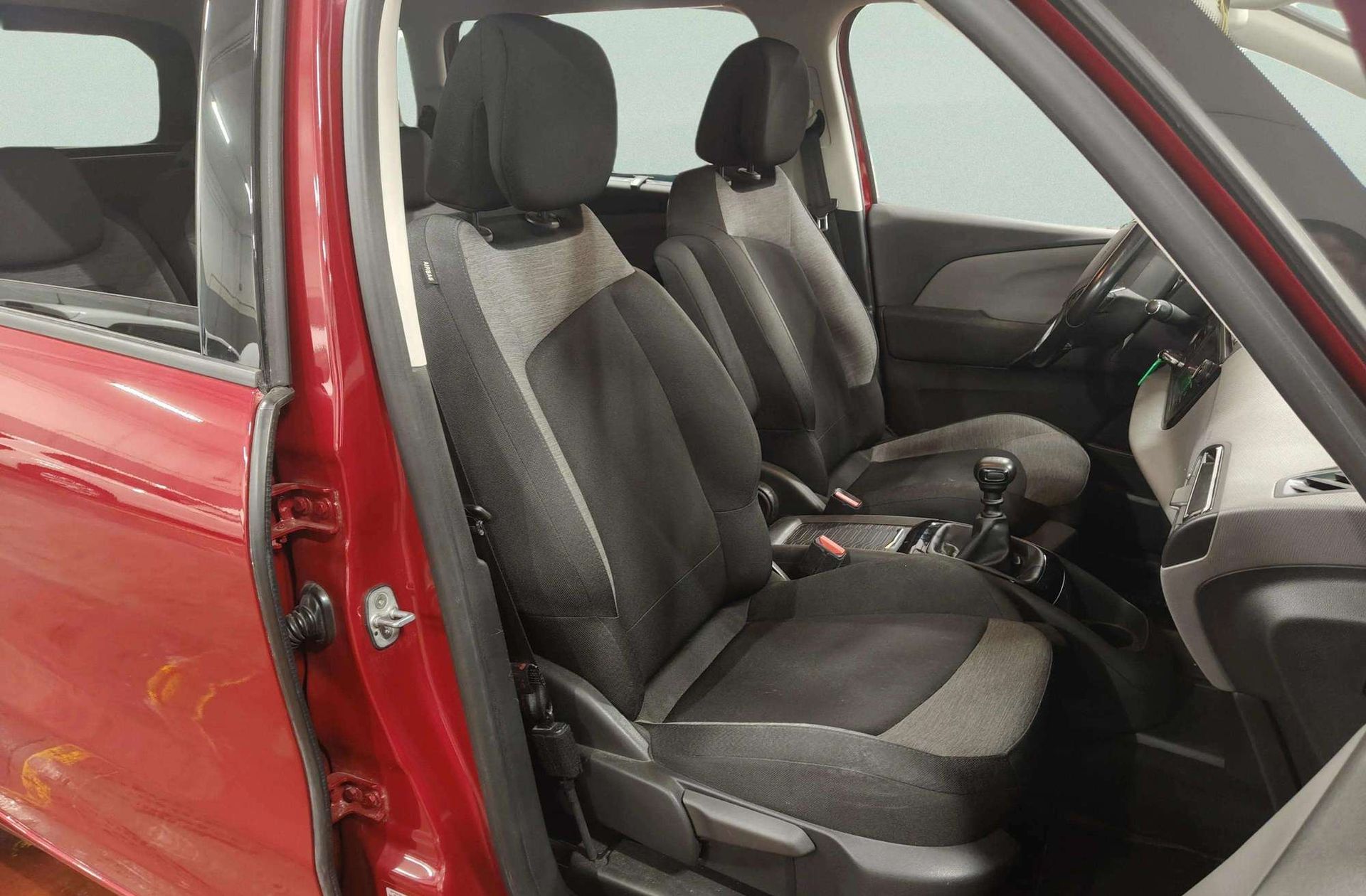 Citroën C4 Grand SpaceTourer BlueHDi 130 Feel 7 plazas - foto 19