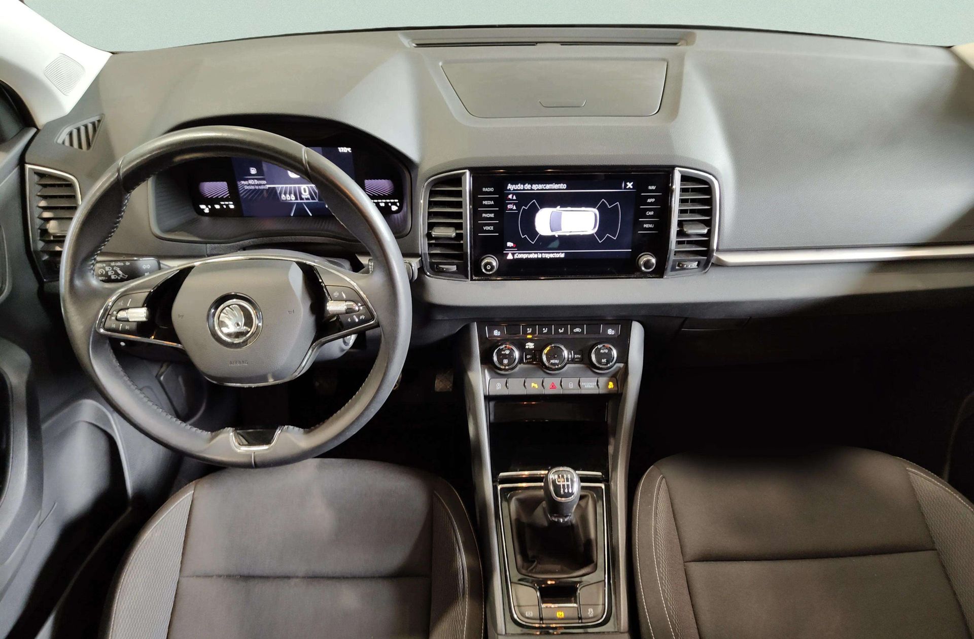Škoda Karoq 2.0 TDI Selection - foto 6