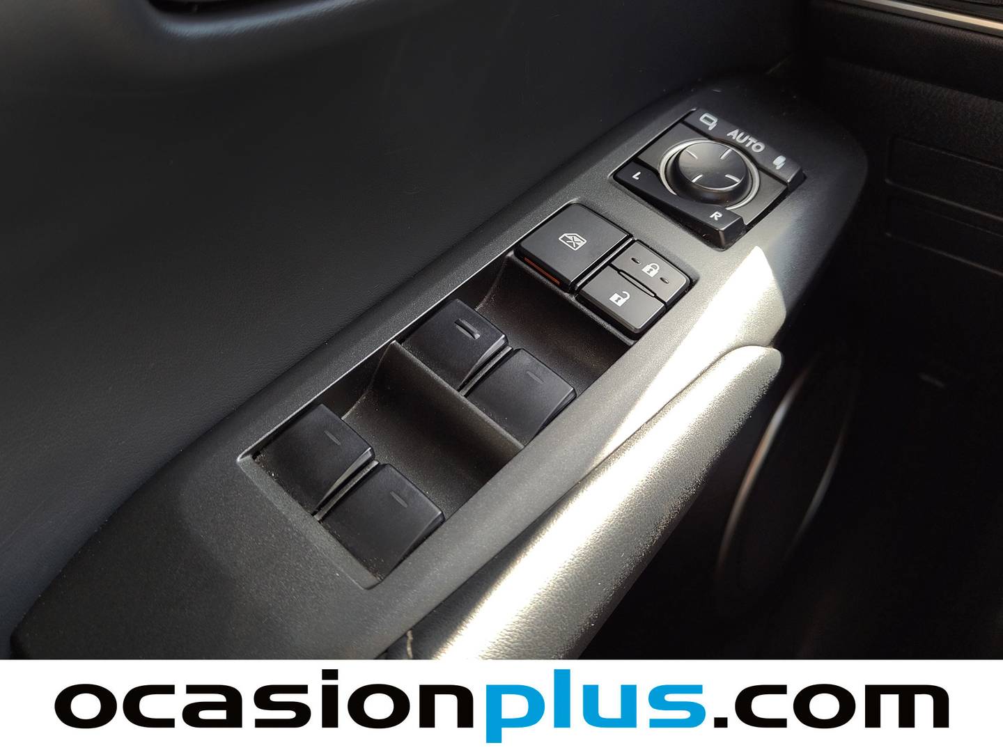 Lexus NX Lexus NX 300h Business Navigation 2WD (197 CV) al mejor precio