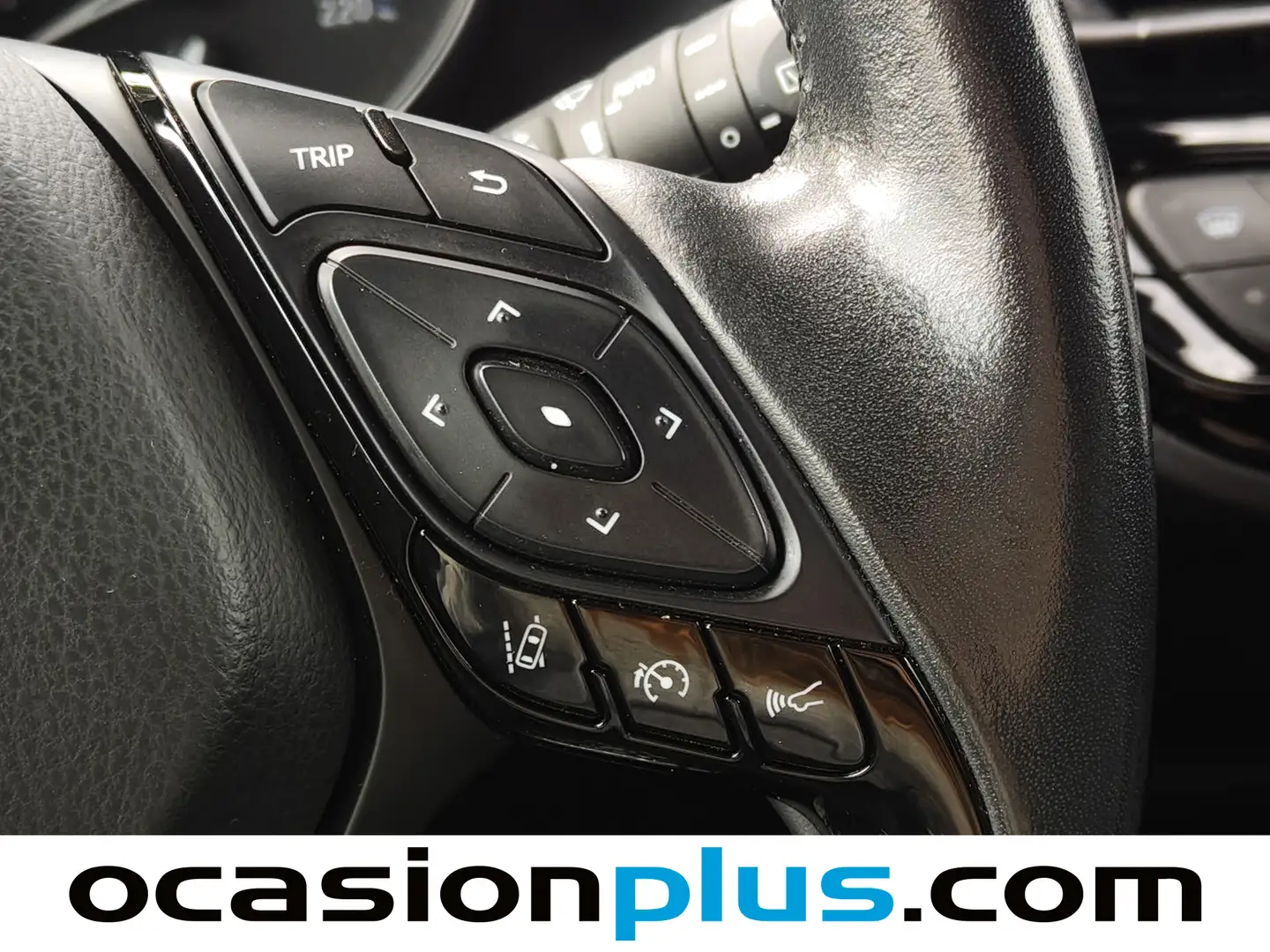 Foto Toyota C-HR Toyota C-HR 180H Advance Luxury (184 CV)