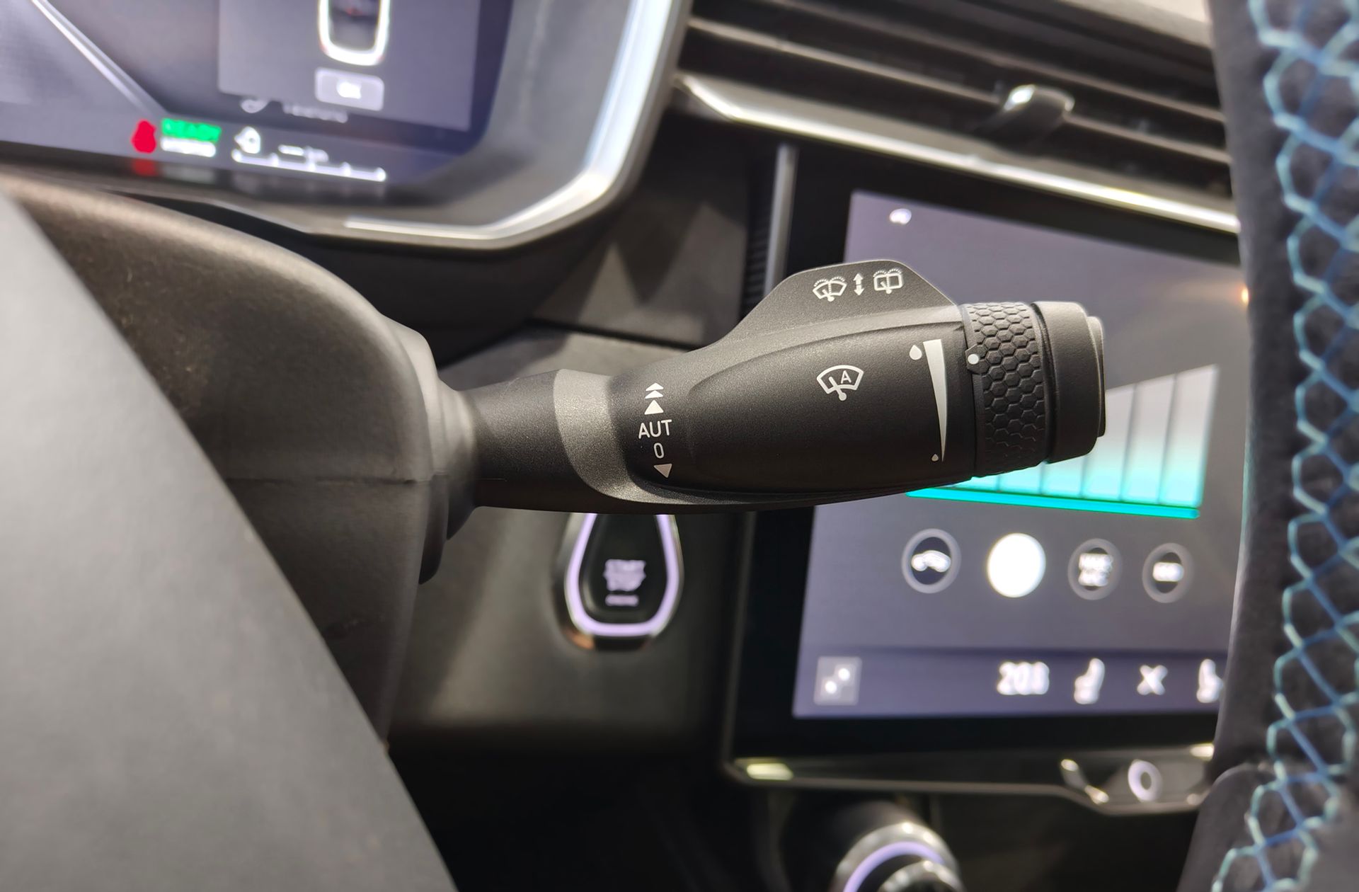 Lynk & Co 01 1.5 PHEV - foto 34