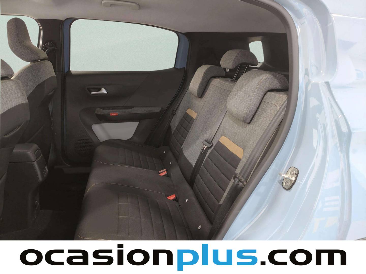 Foto asientos traseros Citroën C3 Aircross Citroën C3 Aircross Hybrid 145 Plus e-DCS6 (145 CV)