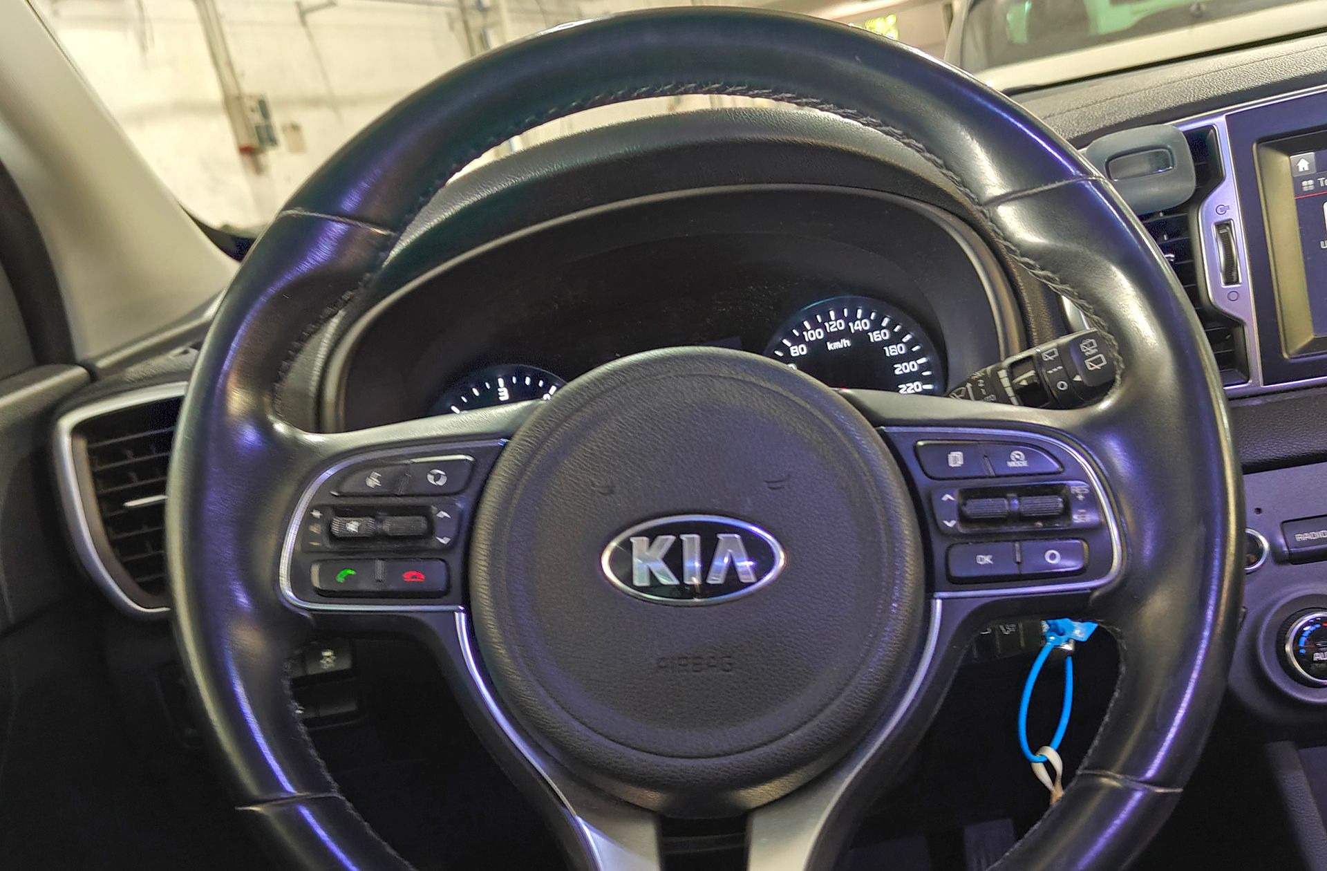 Kia Sportage 1.7 CRDi VGT Drive DCT Eco-Dynamics 4x2 - foto 24