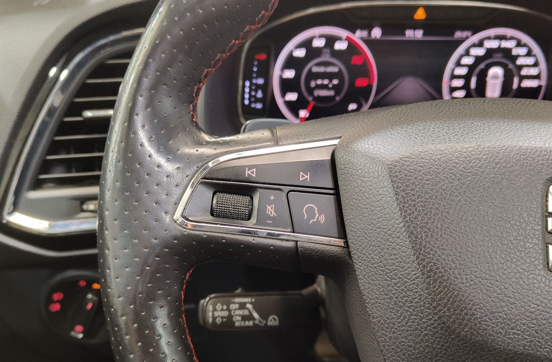 SEAT Ateca 2.0 TSI FR 4Drive DSG - foto 39