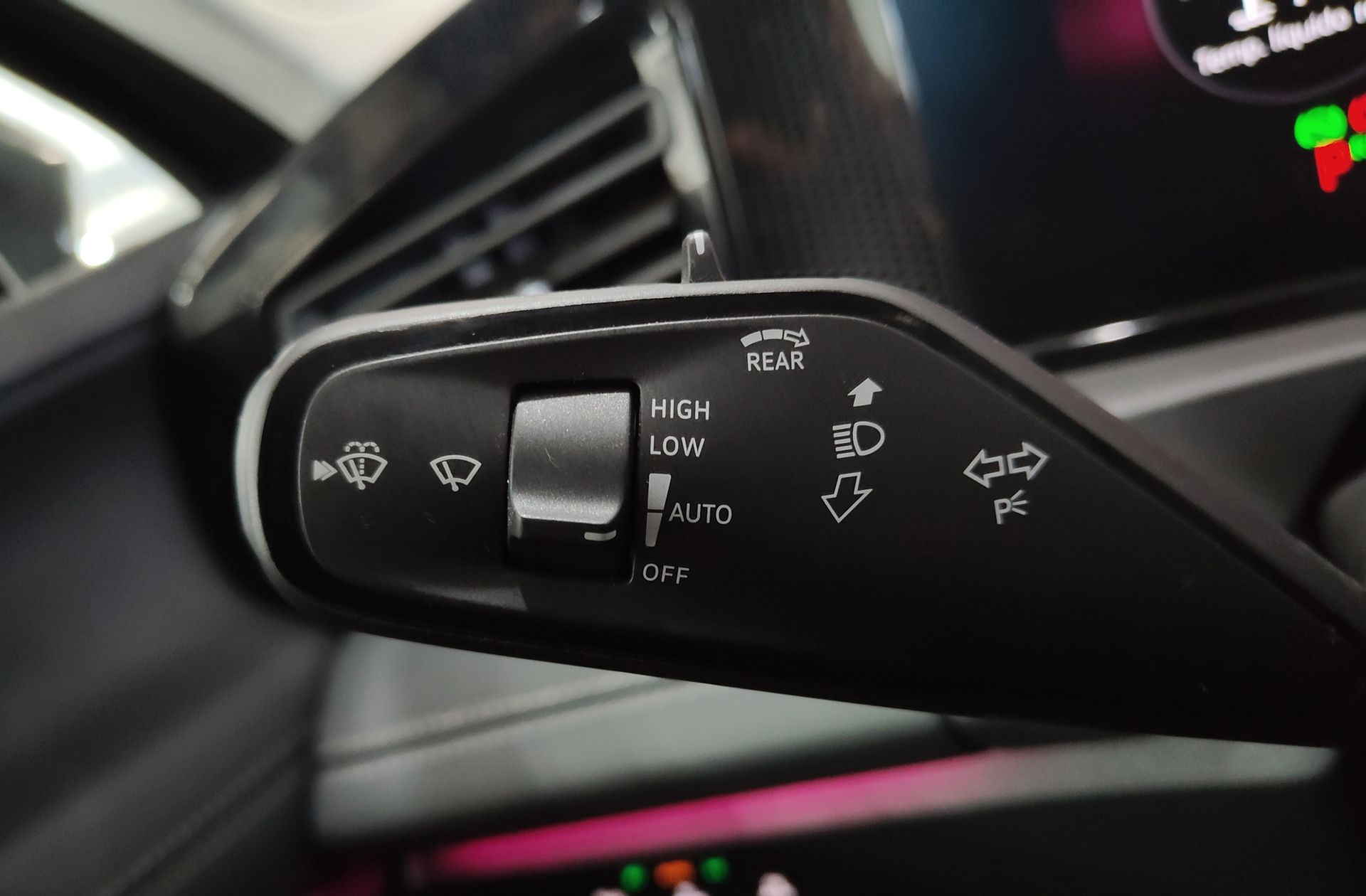 Volkswagen Tiguan ``Más`` 1.5 eTSI DSG - foto 27